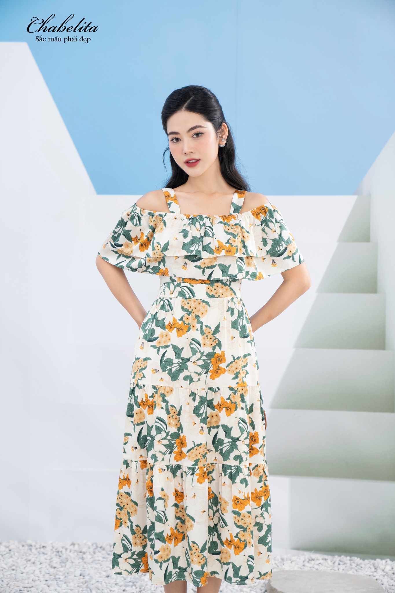 Đầm hở vai hoa xanh