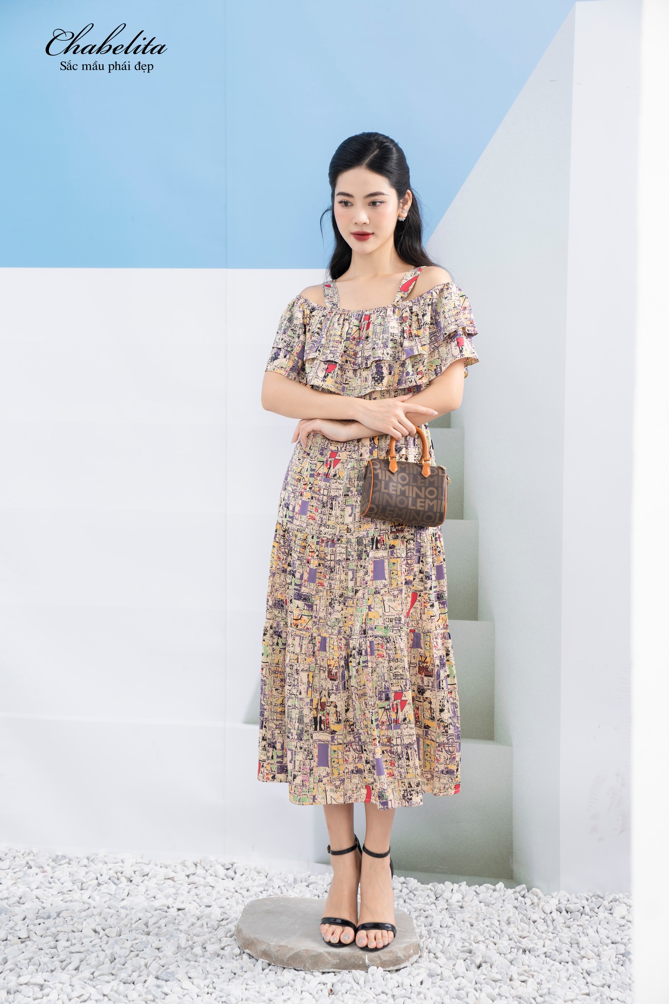 Đầm hở vai hoạ tiết