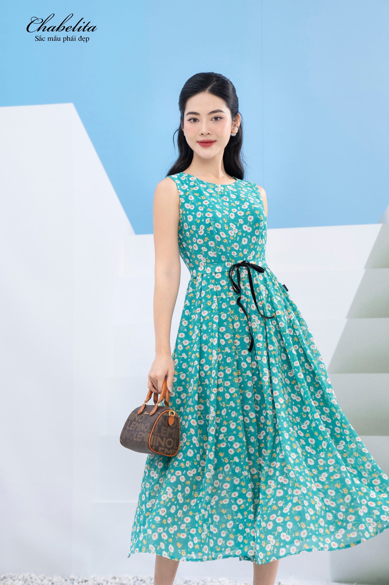 Đầm sát nách dây eo hoa xanh