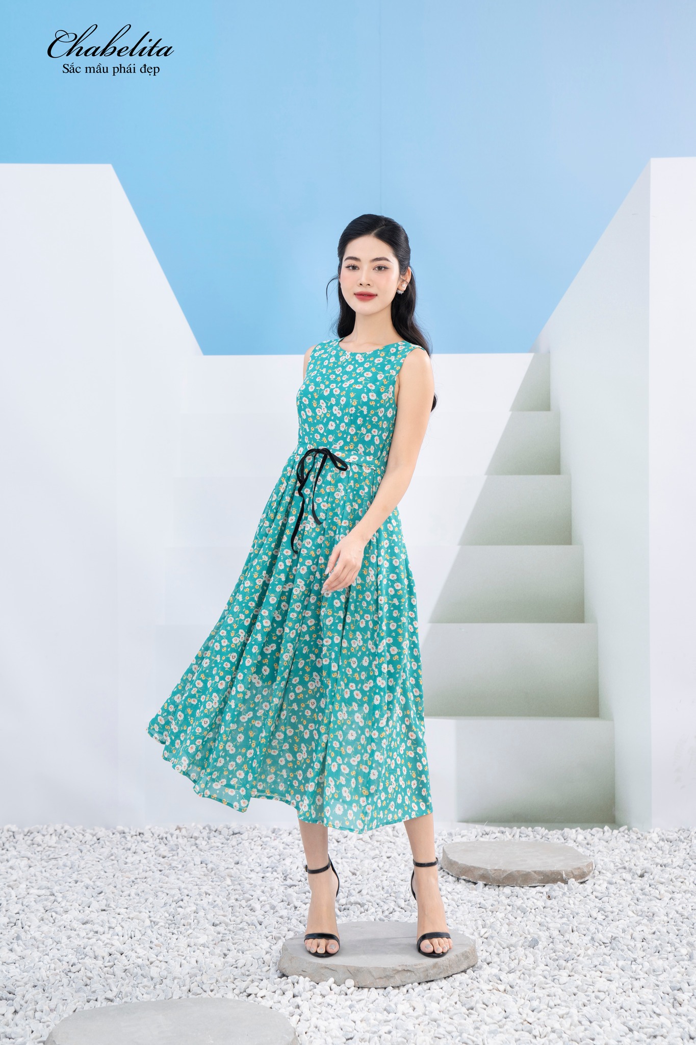 Đầm sát nách dây eo hoa xanh