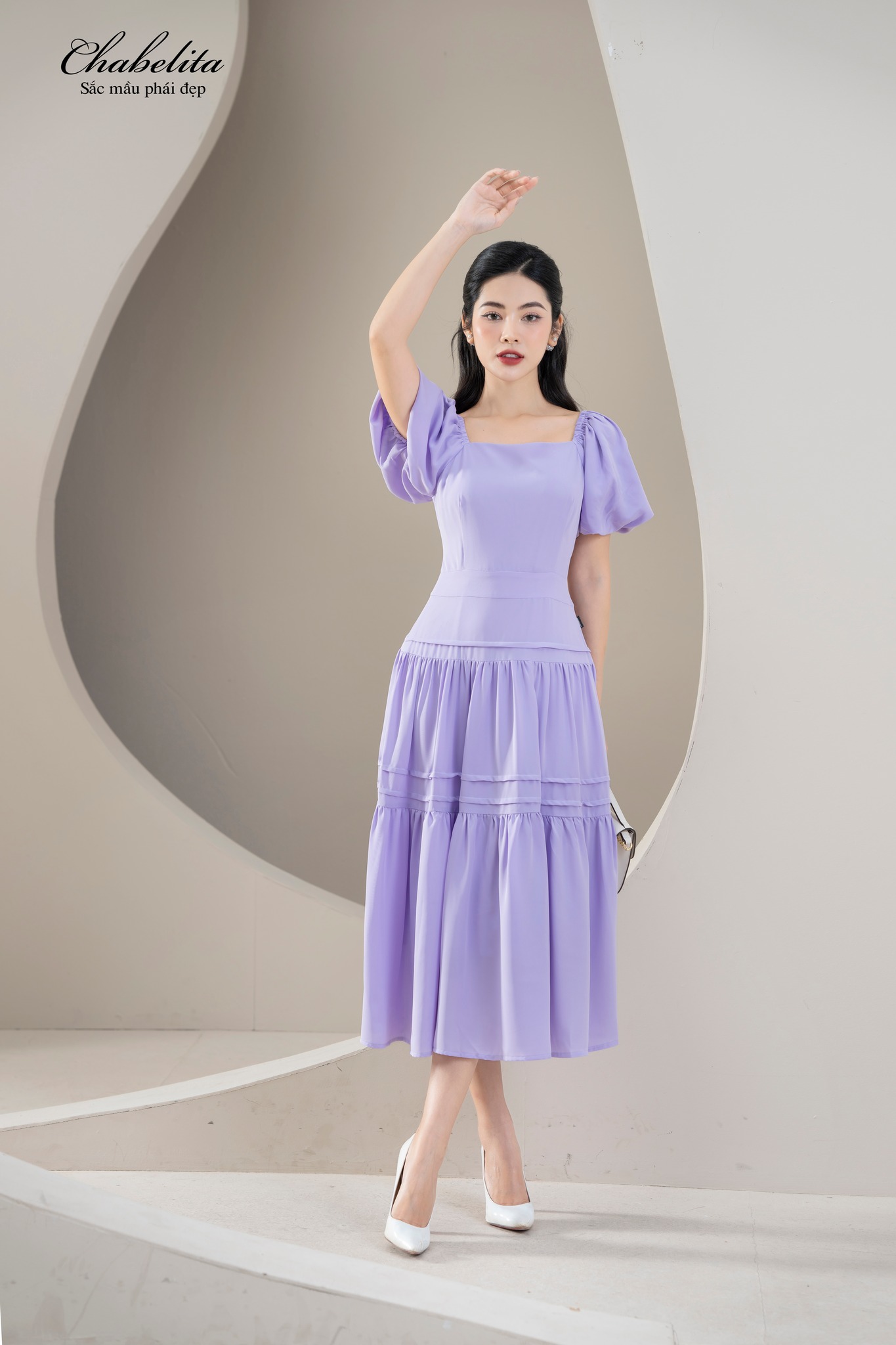 Đầm cổ vuông bèo tầng màu tím