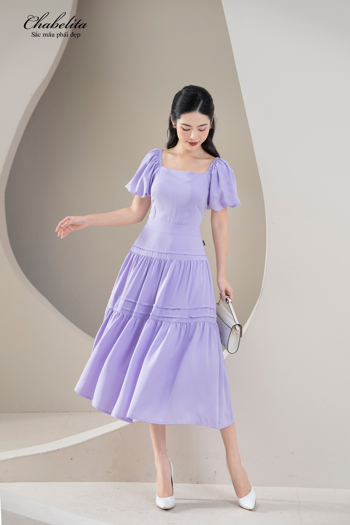 Đầm cổ vuông bèo tầng màu tím