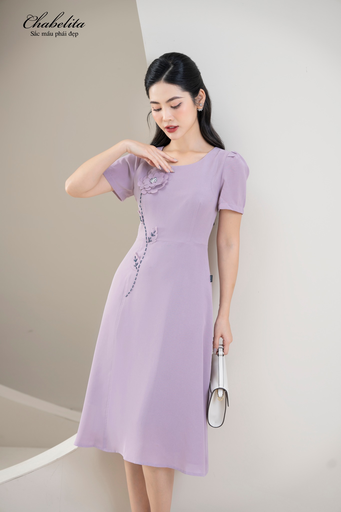 Đầm dáng A thêu màu tím