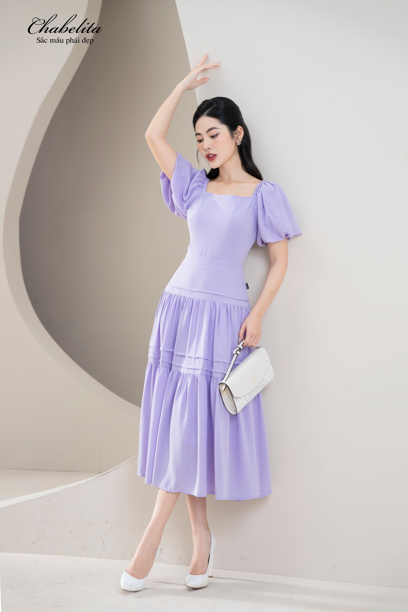 Đầm cổ vuông bèo tầng màu tím