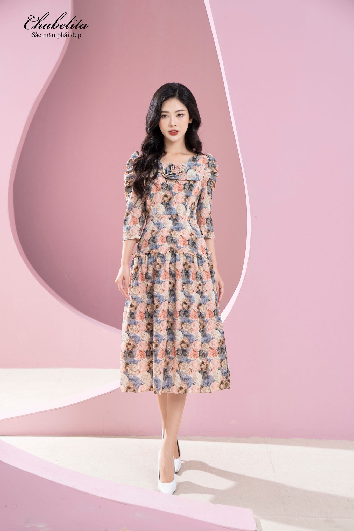 Đầm hoa hồng cổ nơ màu be