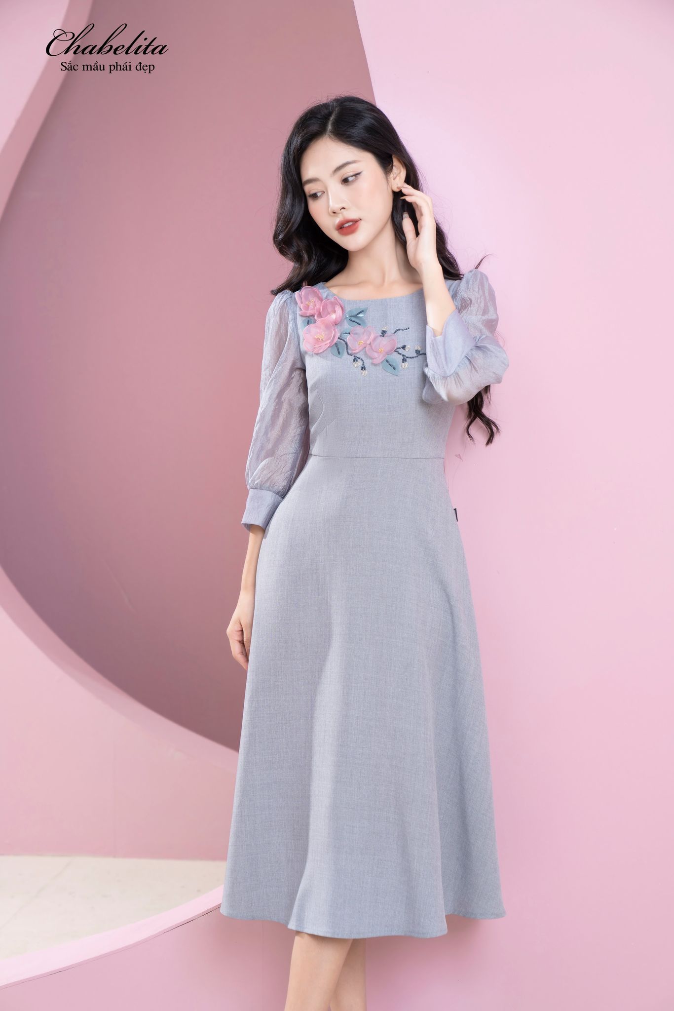 Đầm thuê hoa phối tay màu ghi