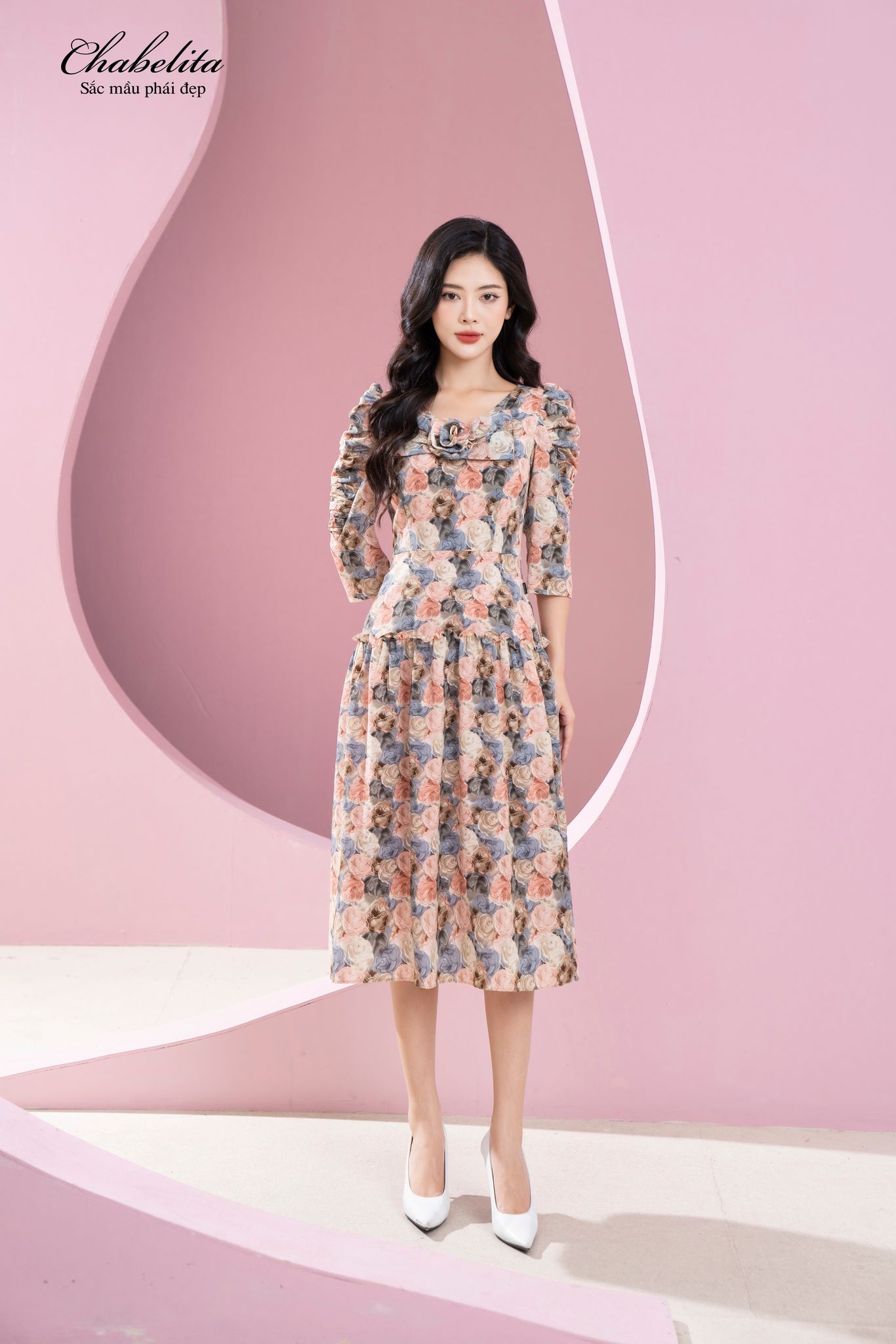 Đầm hoa hồng cổ nơ màu be