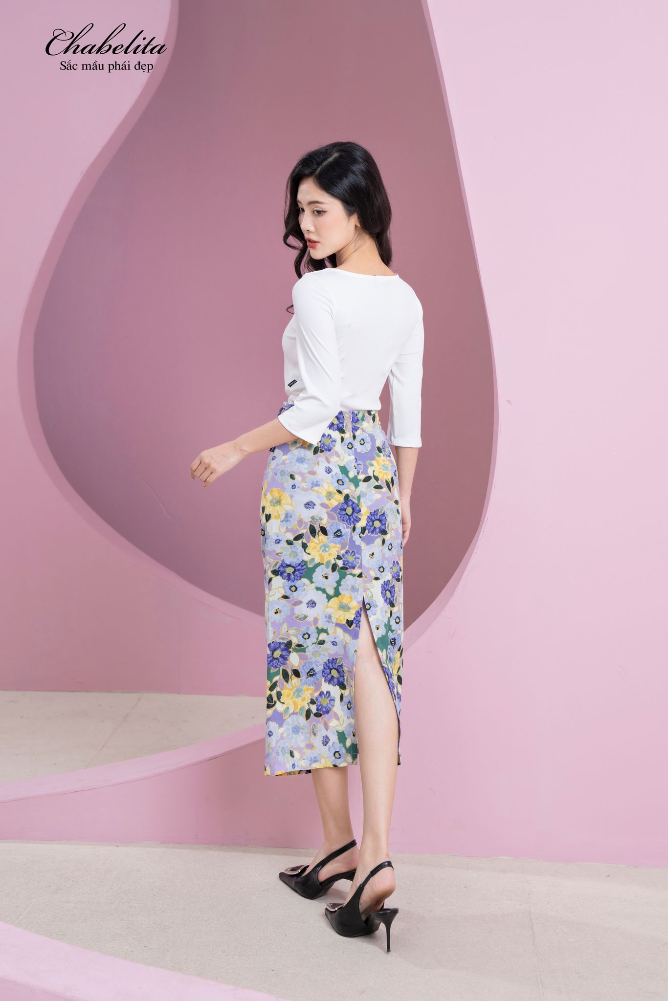 Chân váy hoa tím ôm body