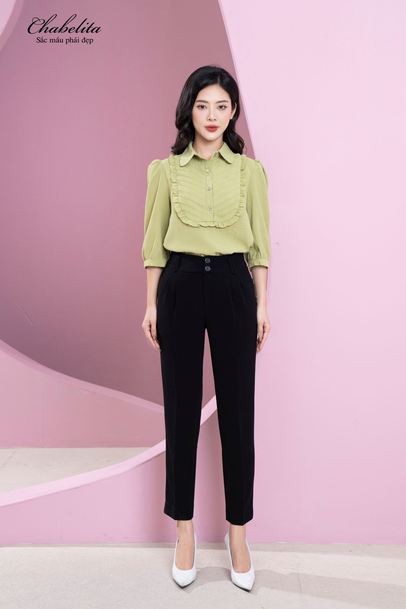 Sơ mi màu xanh cốm cách điệu