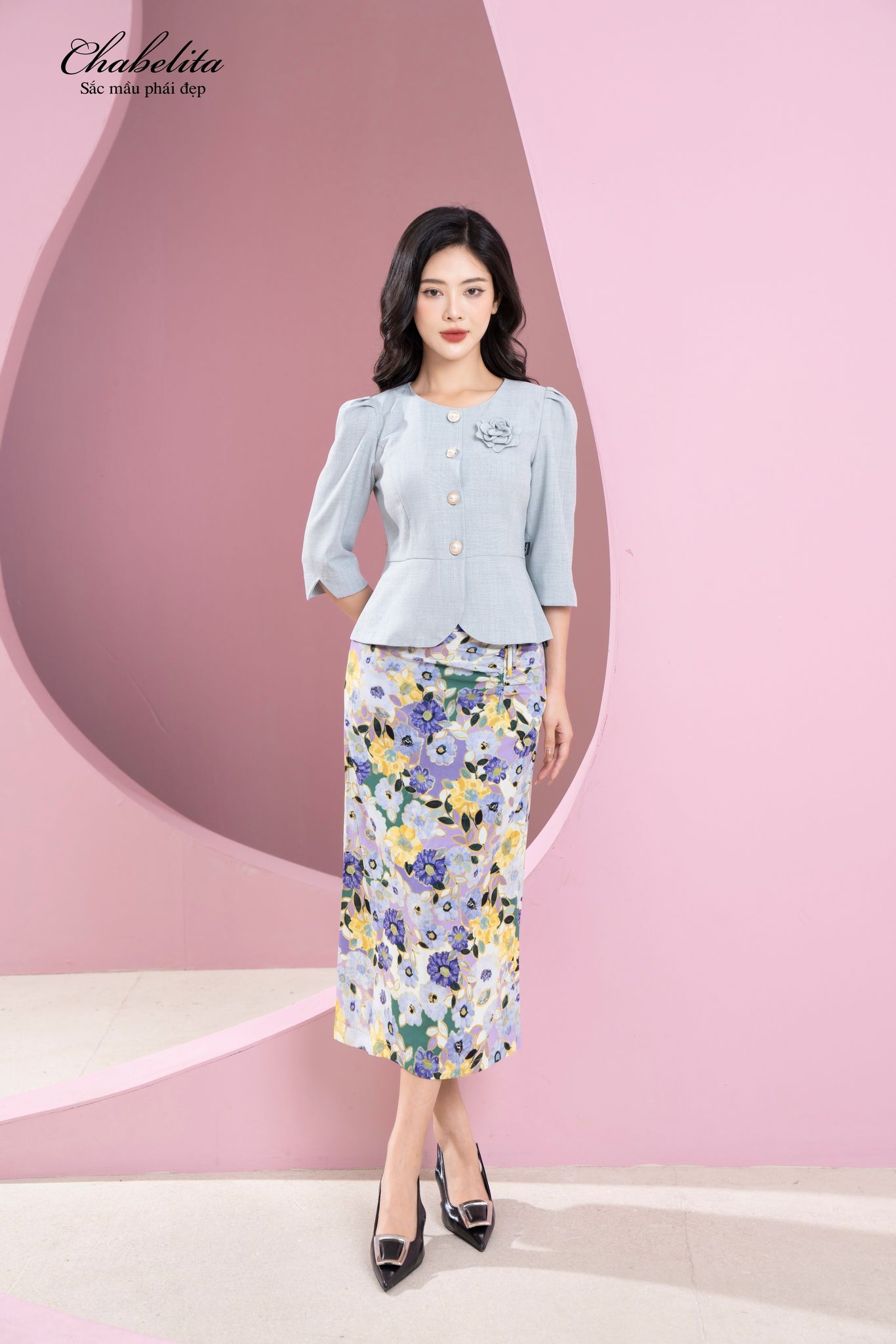 Áo ký giả hoa ngực màu ghi