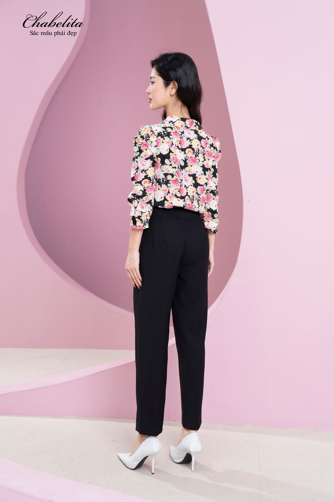 Sơ mi cổ nơ hoa màu hồng