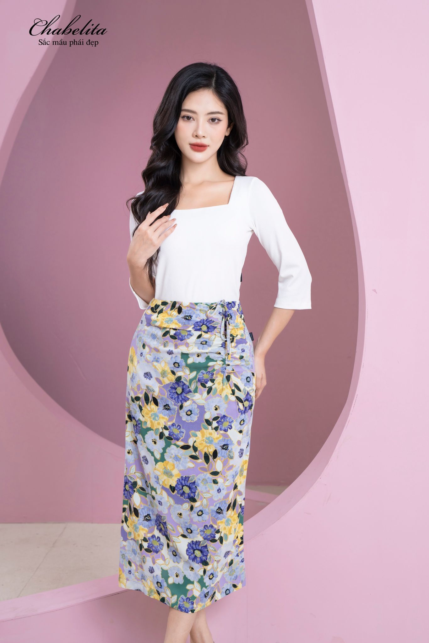 Chân váy hoa tím ôm body