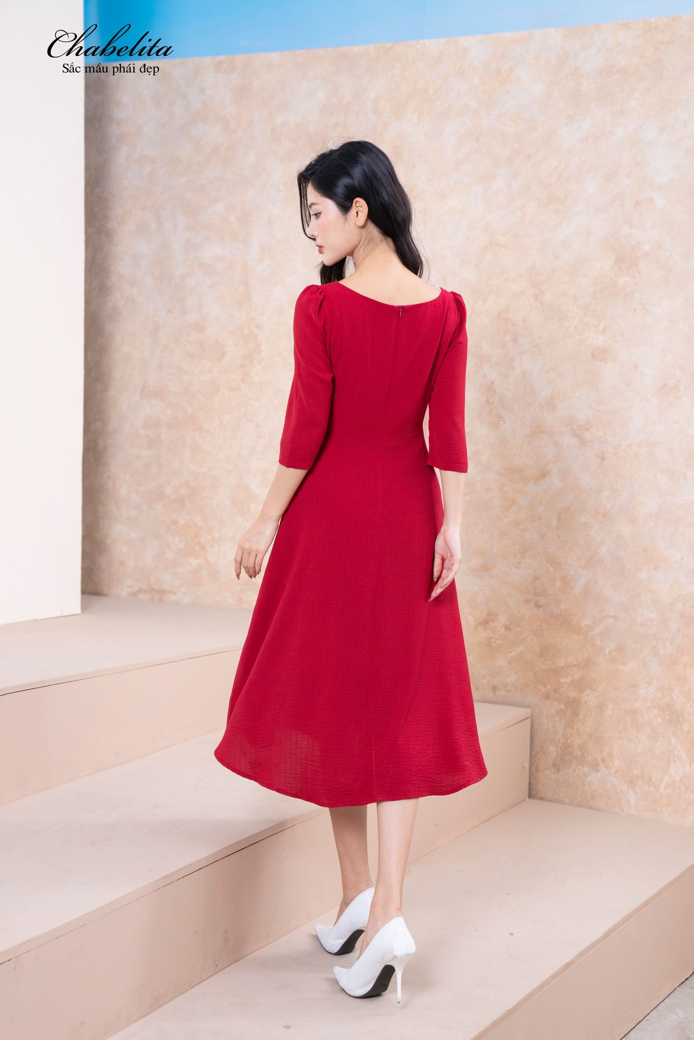 Đầm cổ vuông phối đai eo màu đỏ