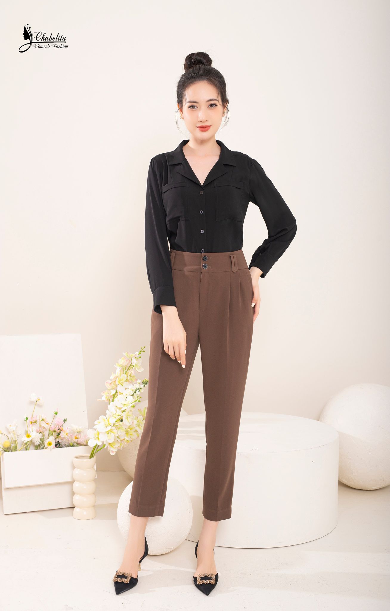 Áo sơ mi phối túi ngực màu đen