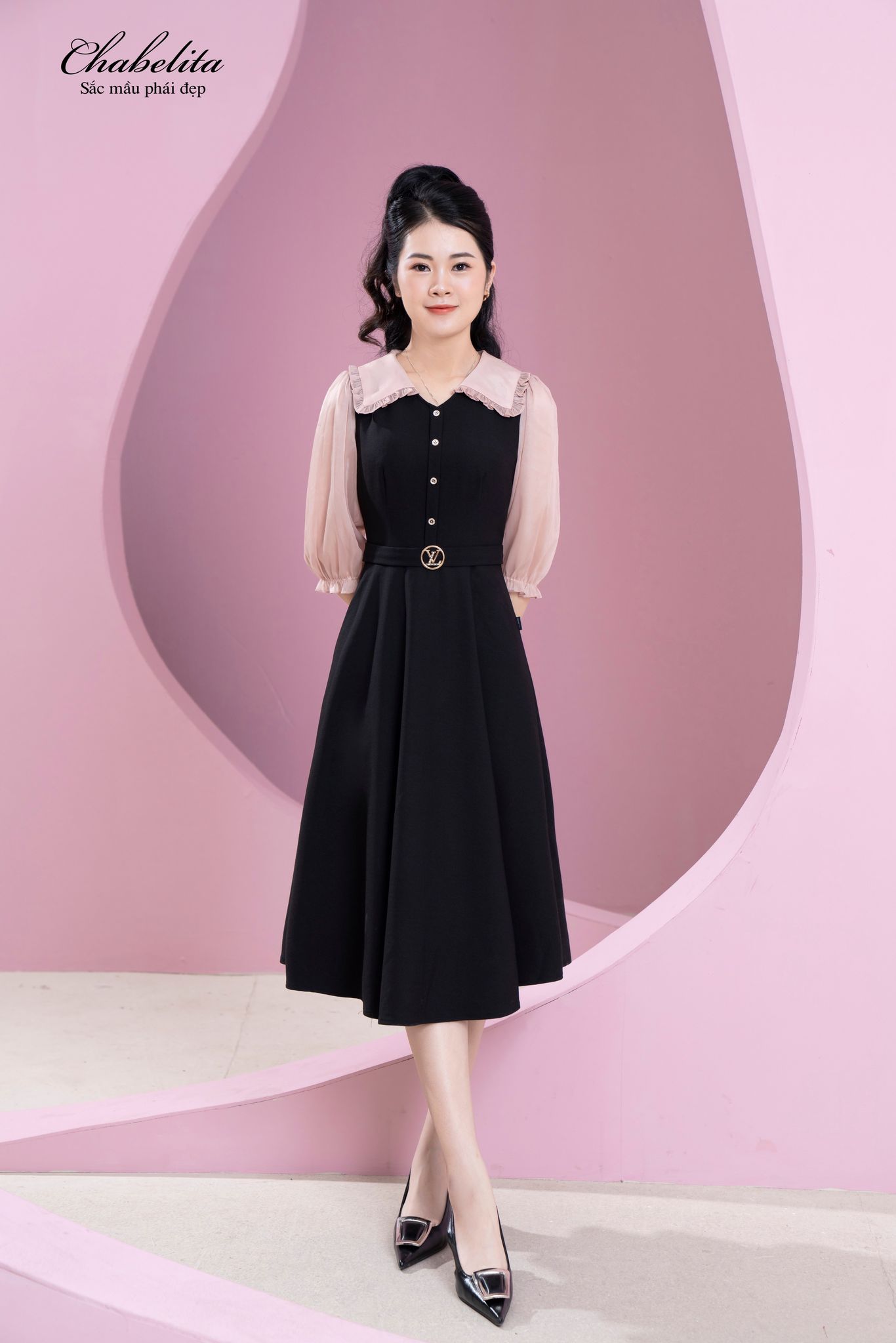 Váy phối cổ+ tay màu đen