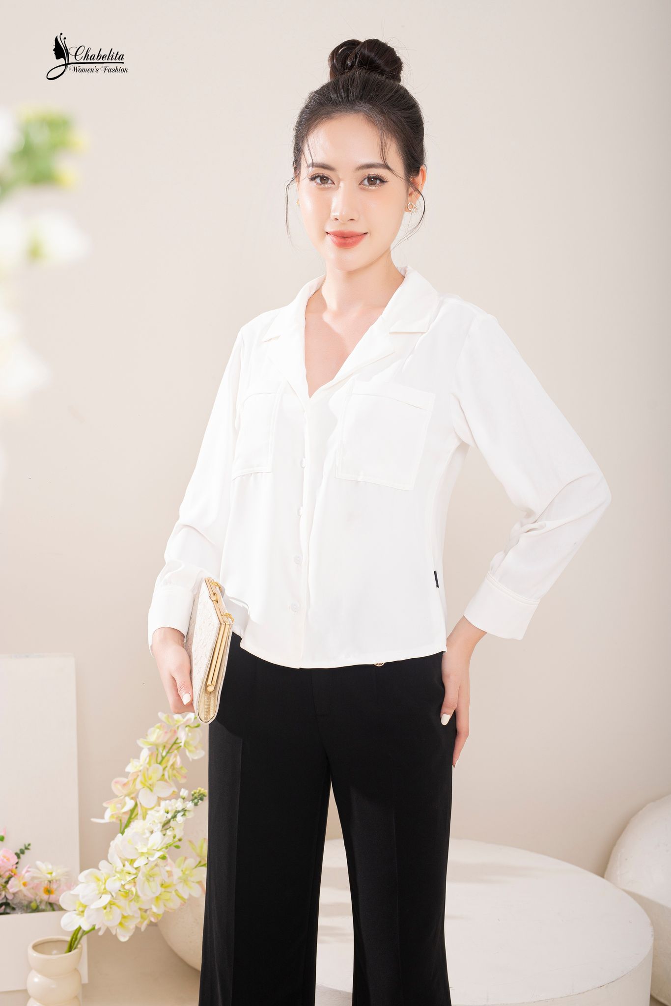 Áo sơ mi phối túi ngực màu trắng