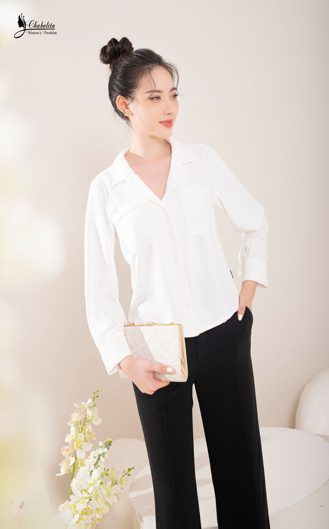 Áo sơ mi phối túi ngực màu trắng