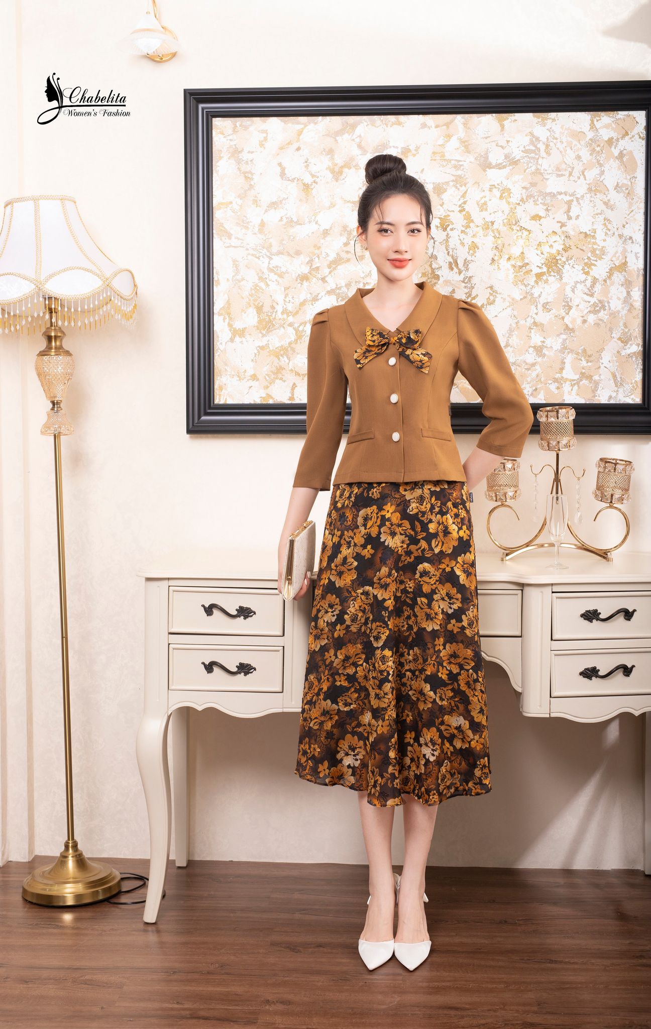 Áo ký giả nơ ngực màu nâu