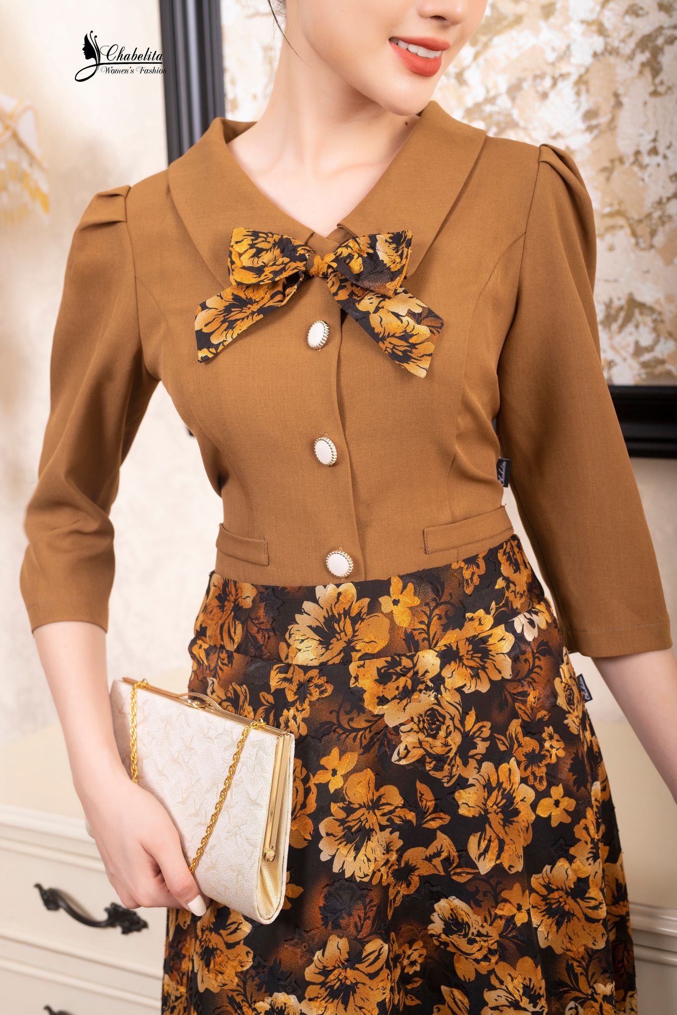 Áo ký giả nơ ngực màu nâu