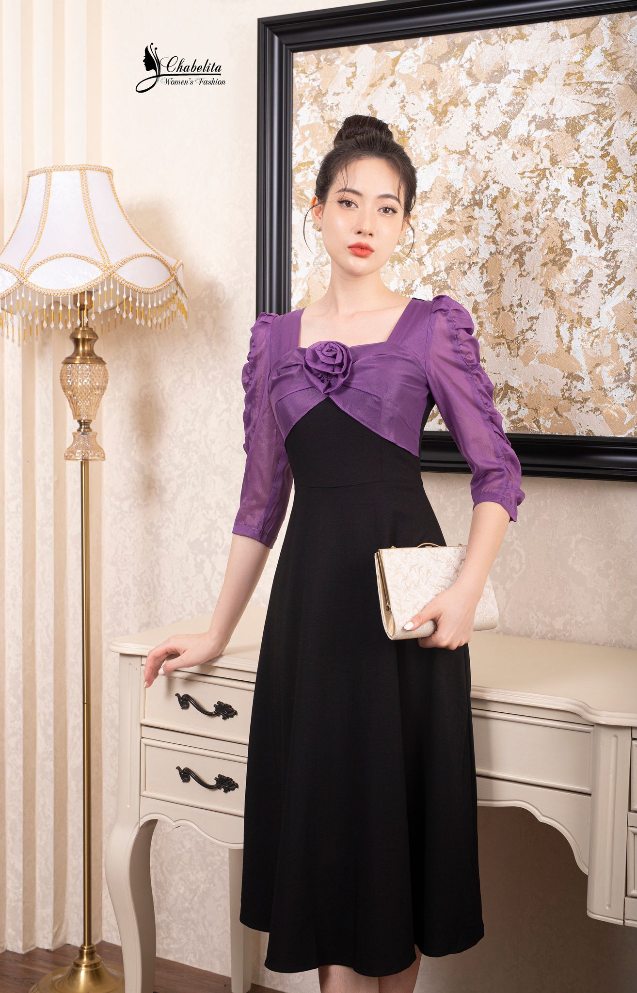 Đầm phối tay ngực hoa màu tím