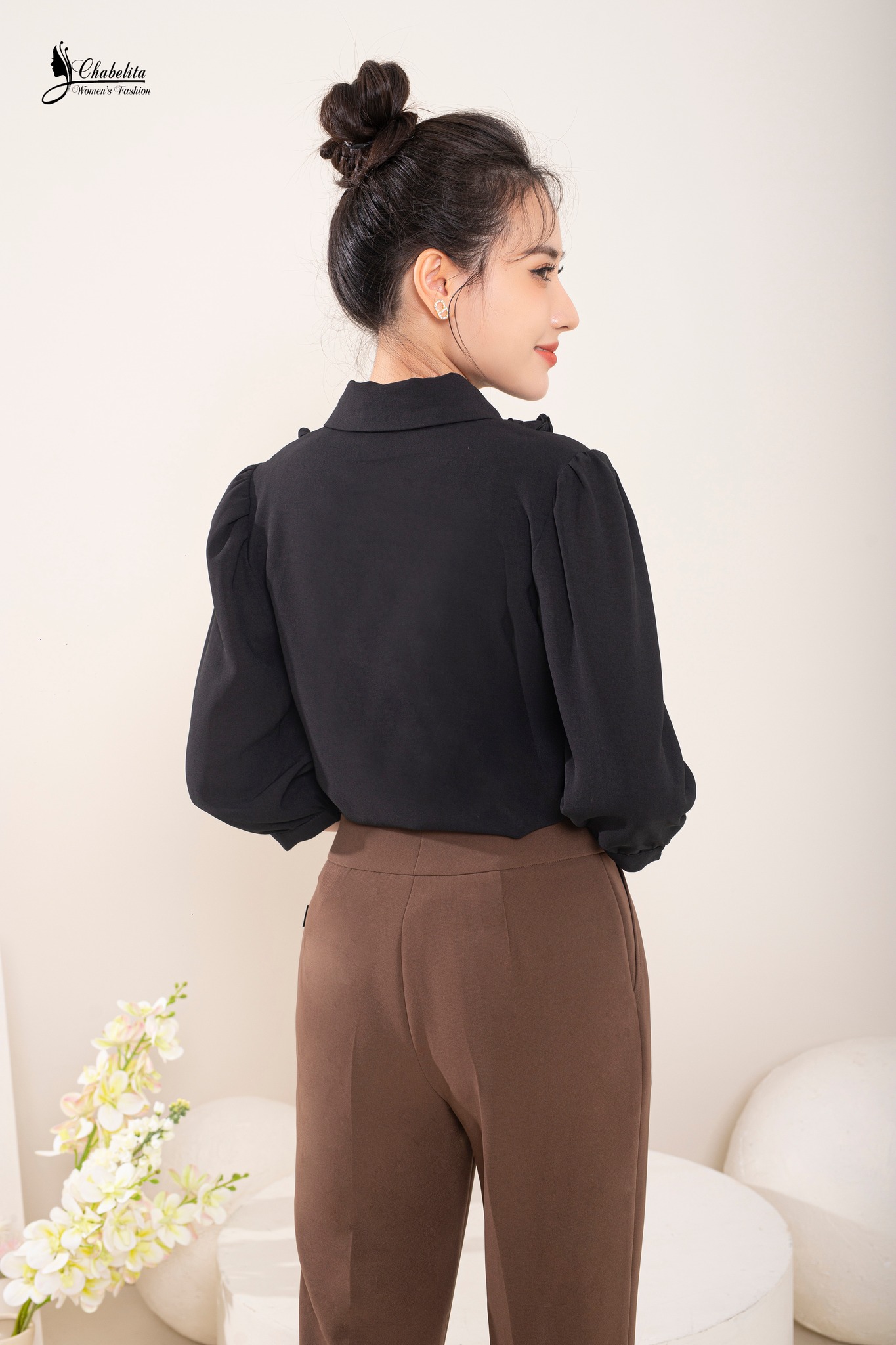 Sơ mi màu đen cách điệu