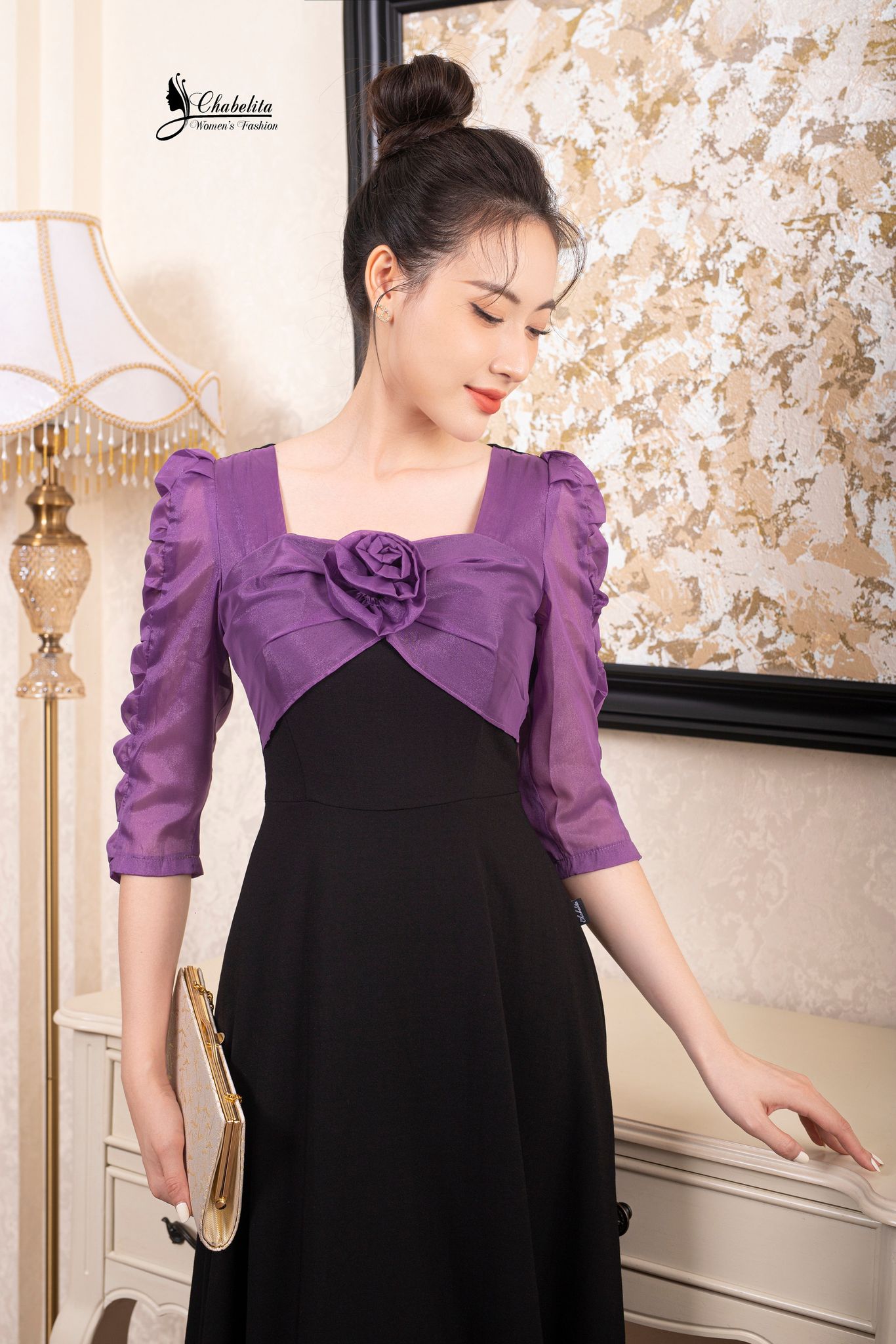 Đầm phối tay ngực hoa màu tím