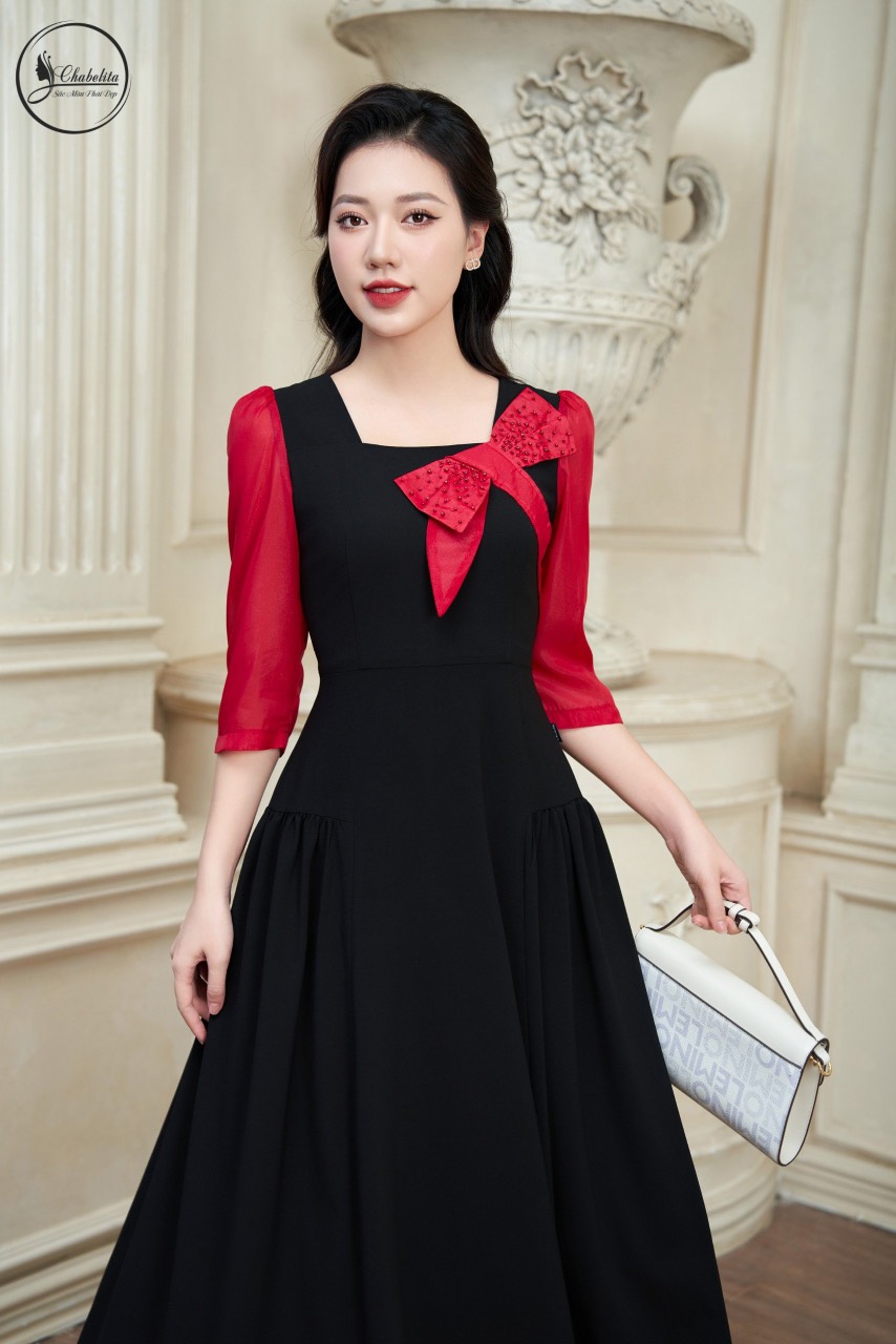 Đầm phối nơ màu đỏ