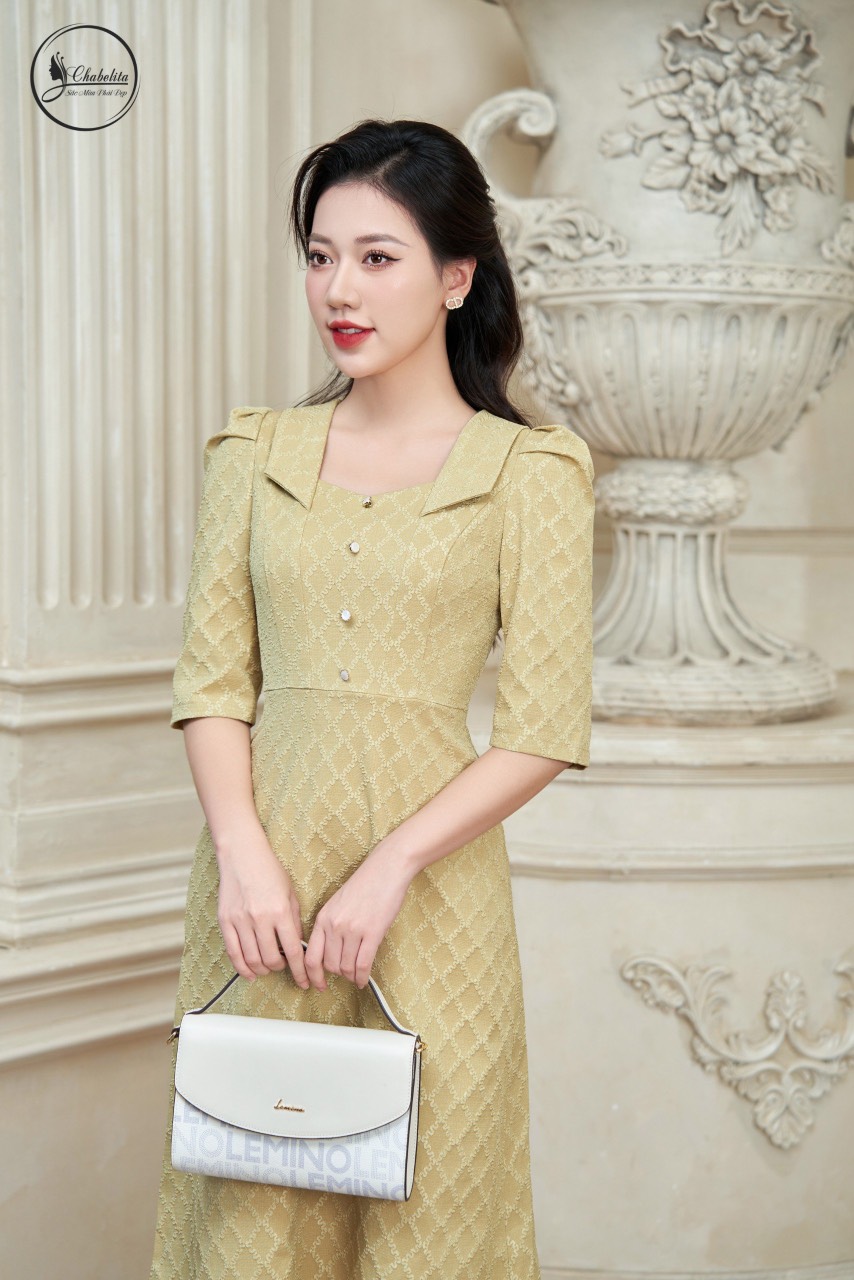 Đầm cổ bẻ màu cốm