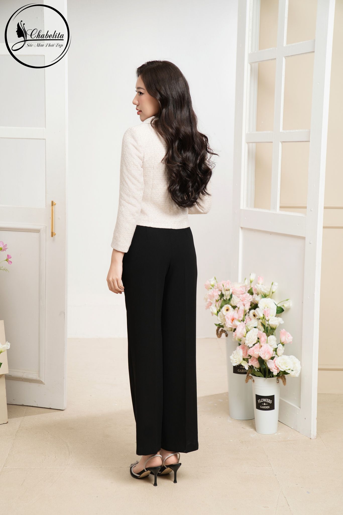 Áo vest dạ màu be