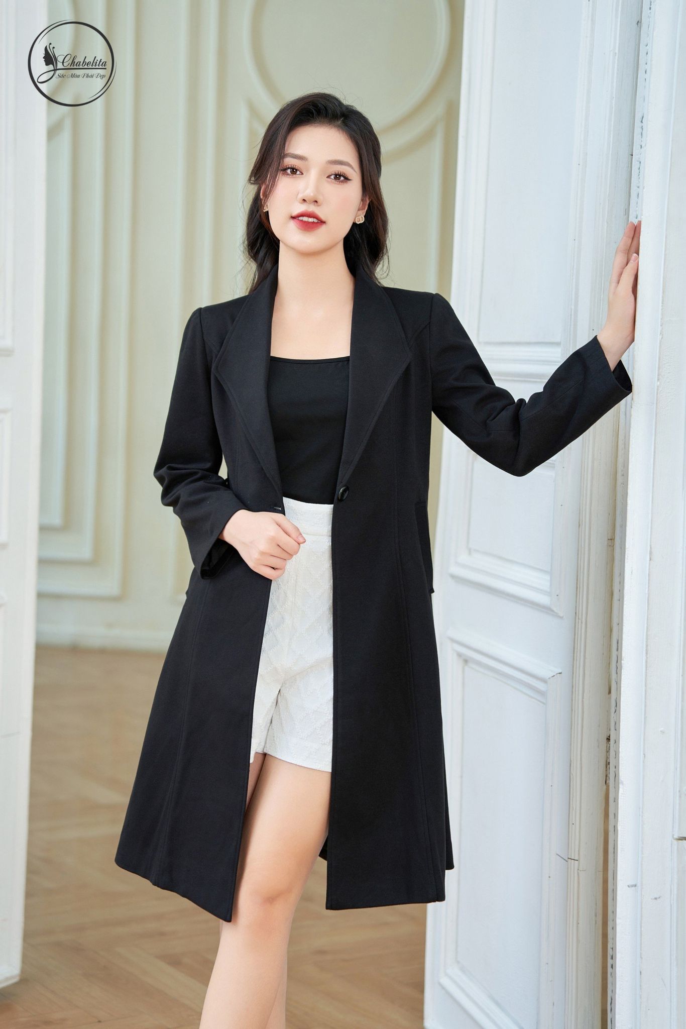 Áo măng tô dài màu đen