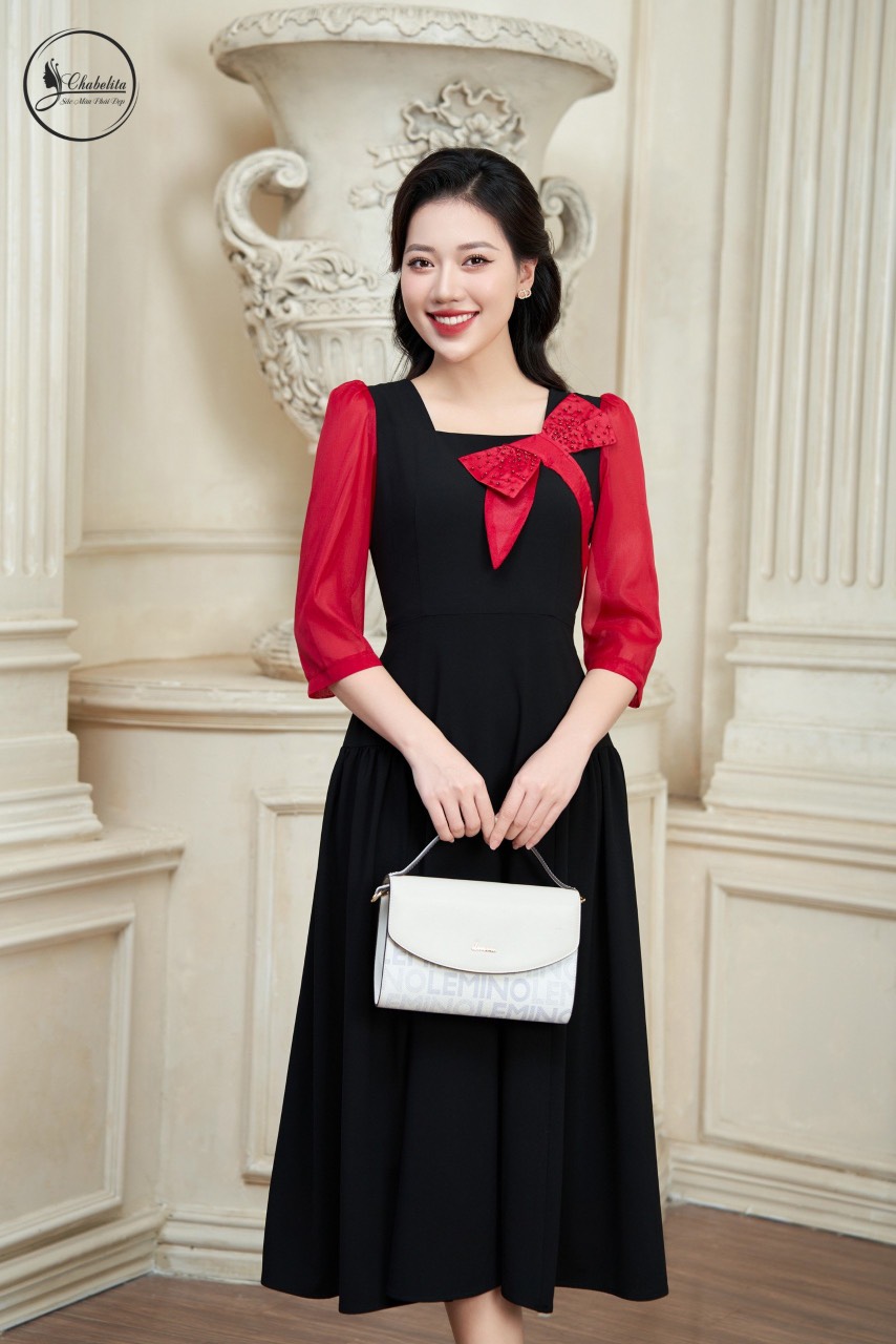 Đầm phối nơ màu đỏ