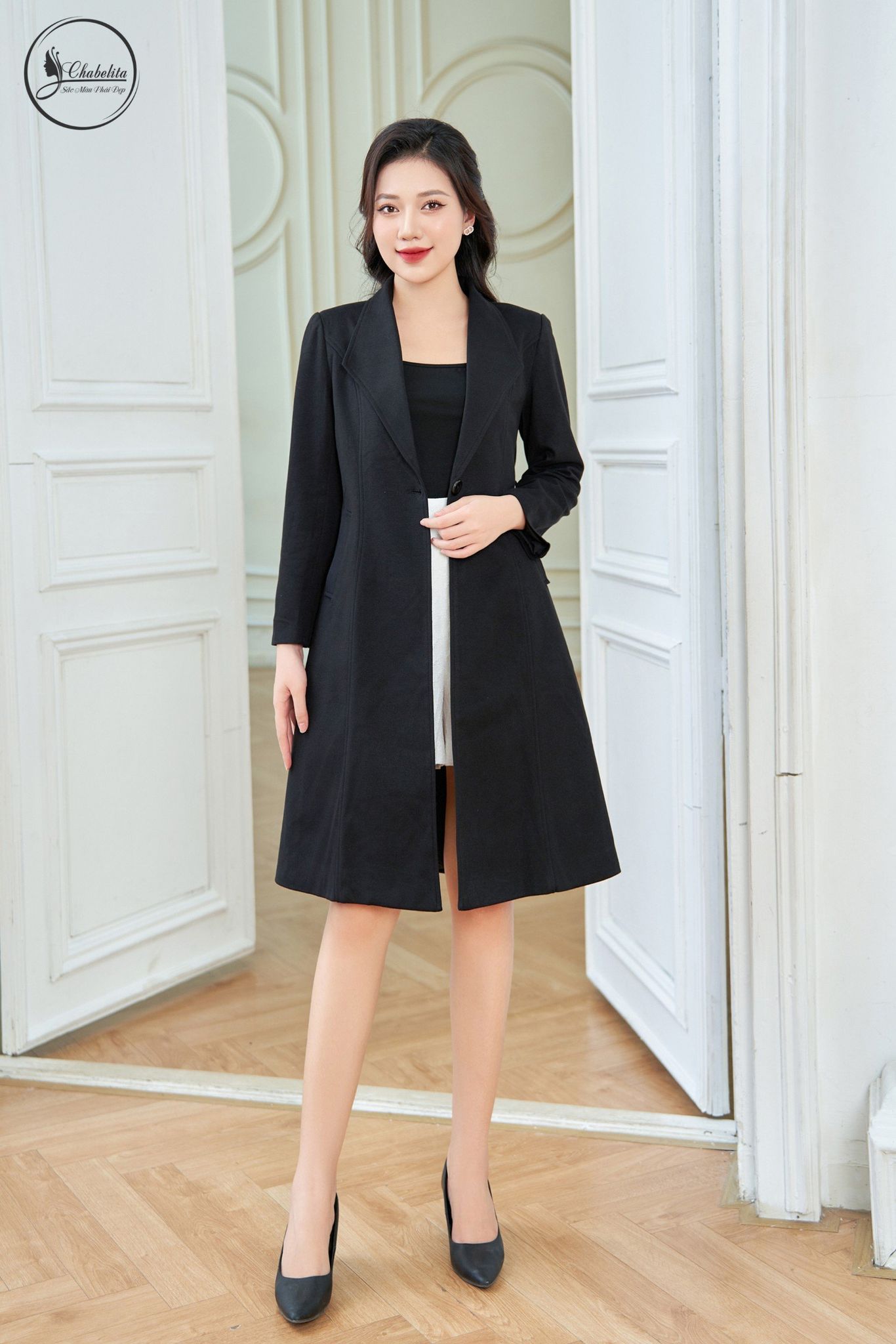 Áo măng tô dài màu đen