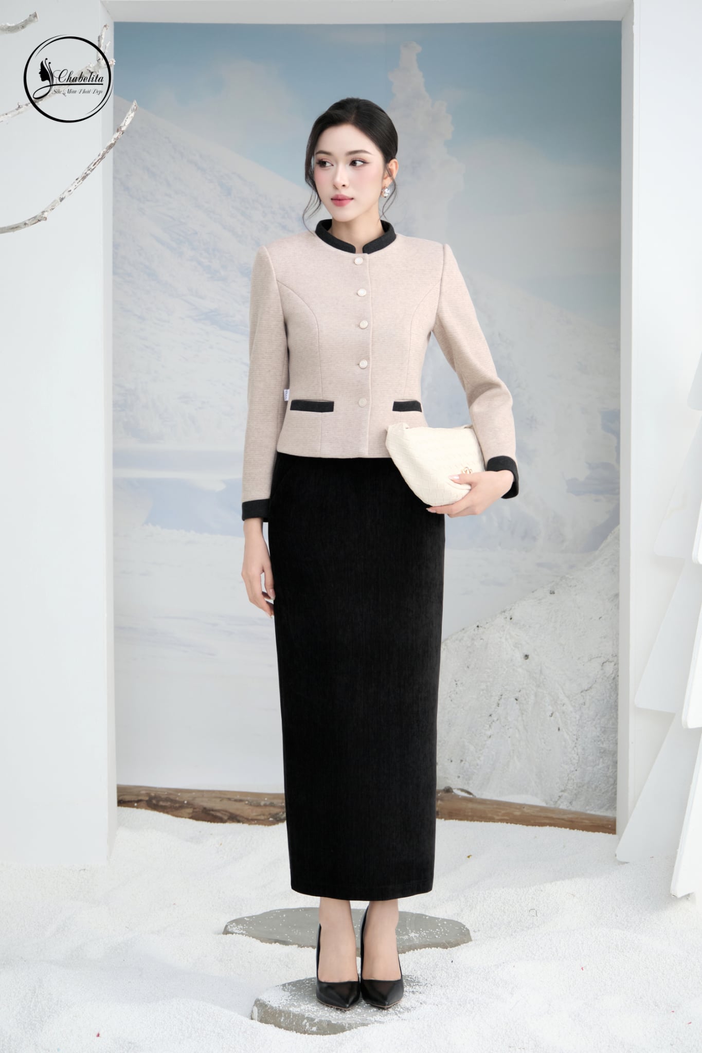 Áo vest cổ 3 phân phối màu be