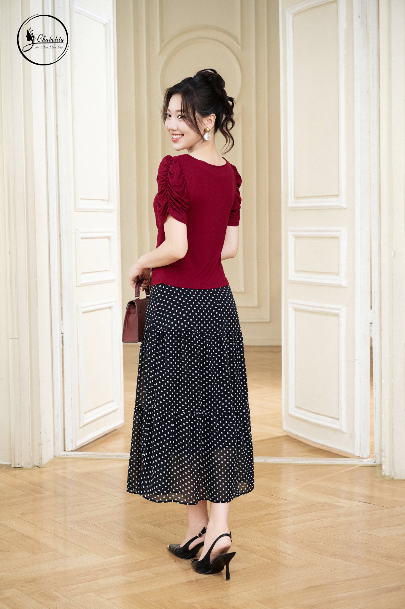 Áo cotton cổ vuông màu đô