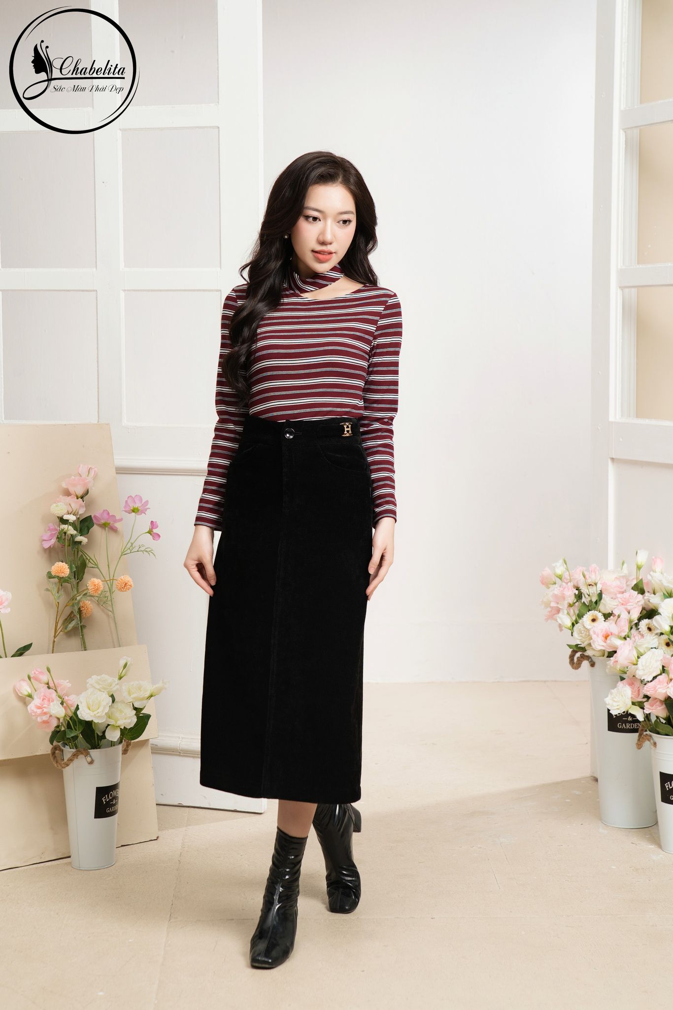 Chân váy nhung dáng A cách điệu màu đen