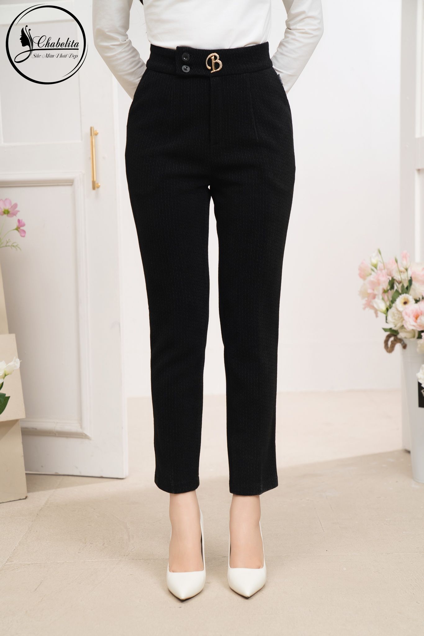 Quần baggy nhung màu đen