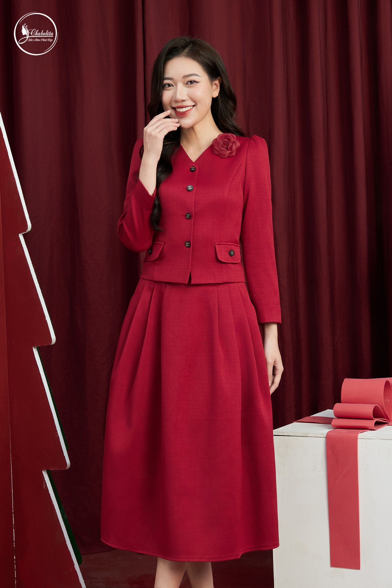 Sét bộ áo ký giả cổ tim kèm chân váy màu đỏ