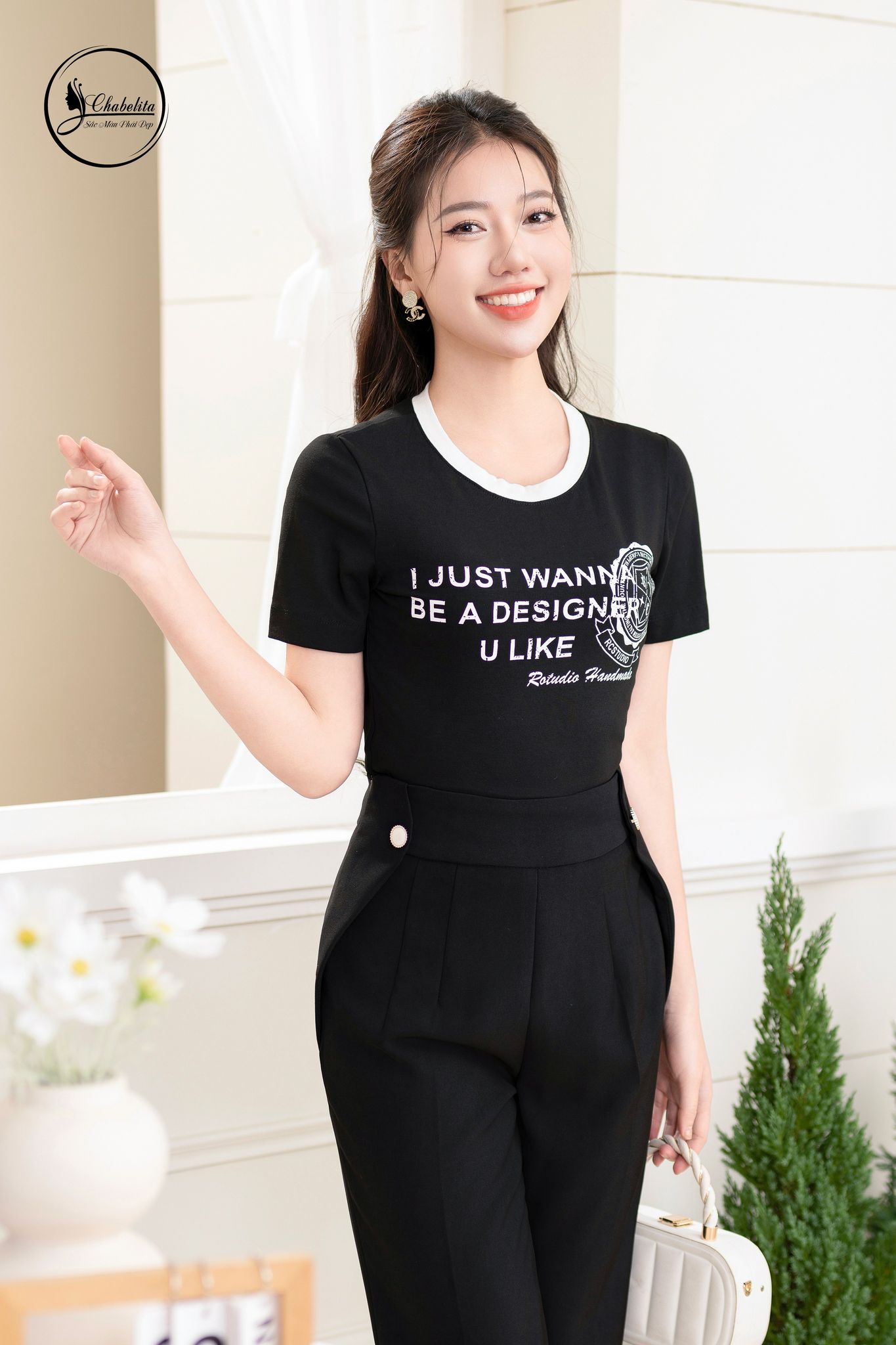 Áo cotton phối cổ màu đen