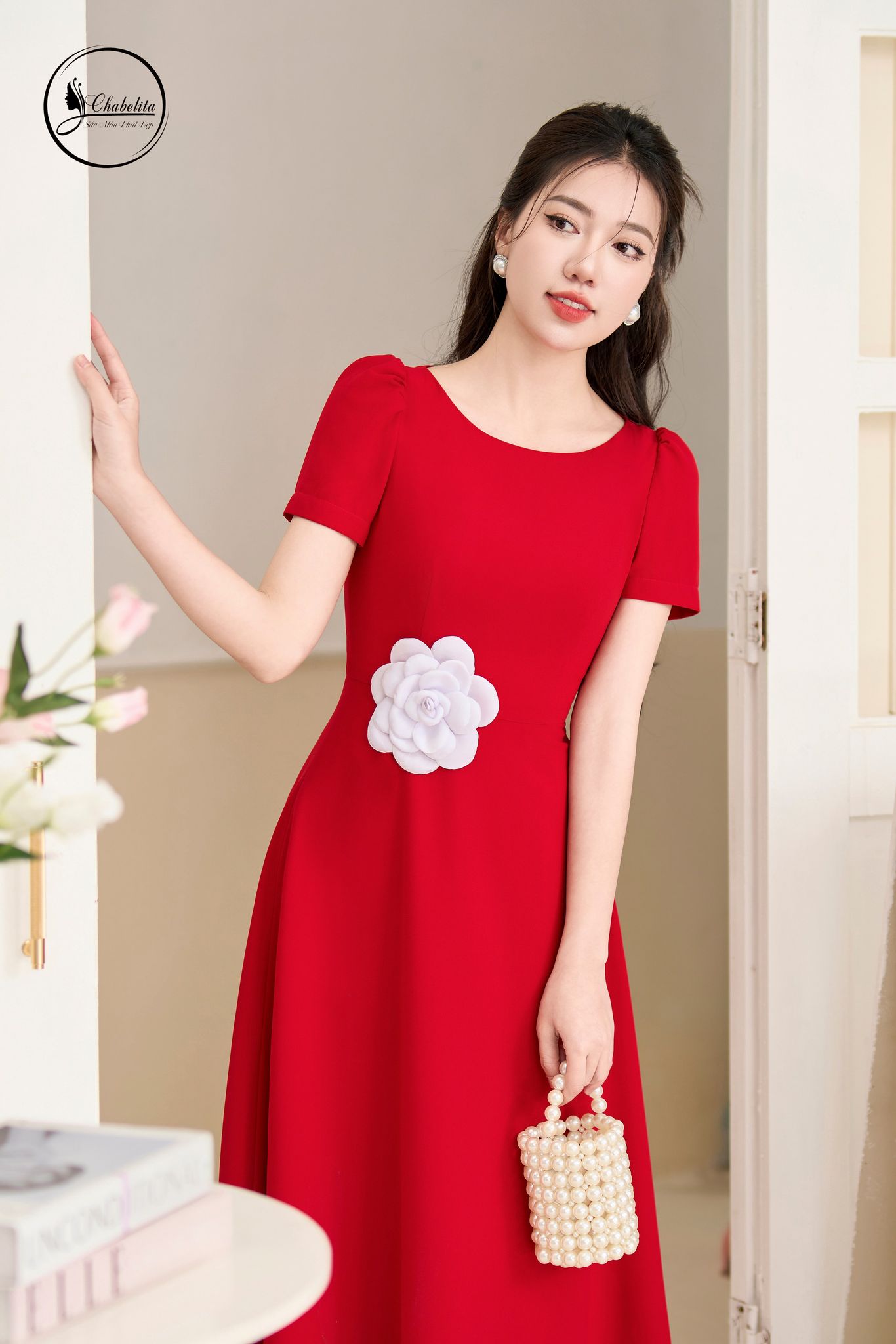 Đầm xòe tay lỡ màu đỏ