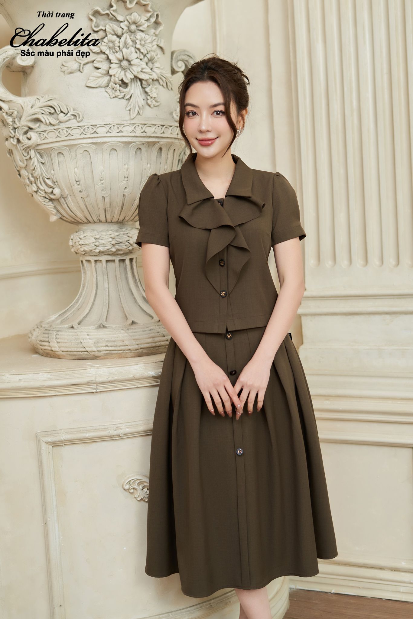 Sét bộ áo kèm chân váy màu nâu
