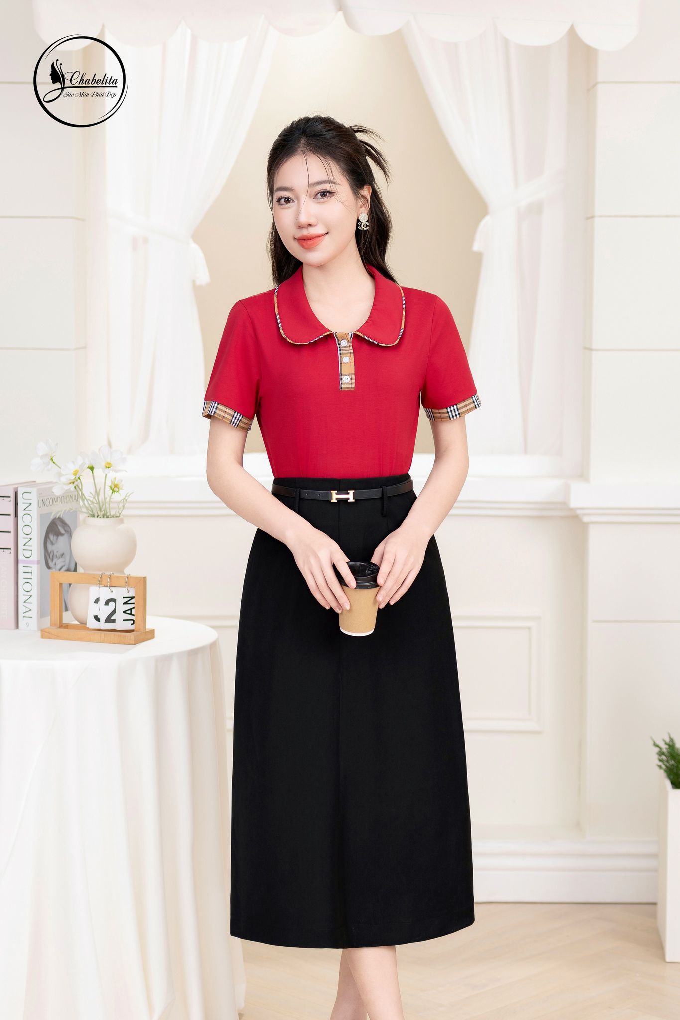 Áo cotton phối cổ tay màu đỏ