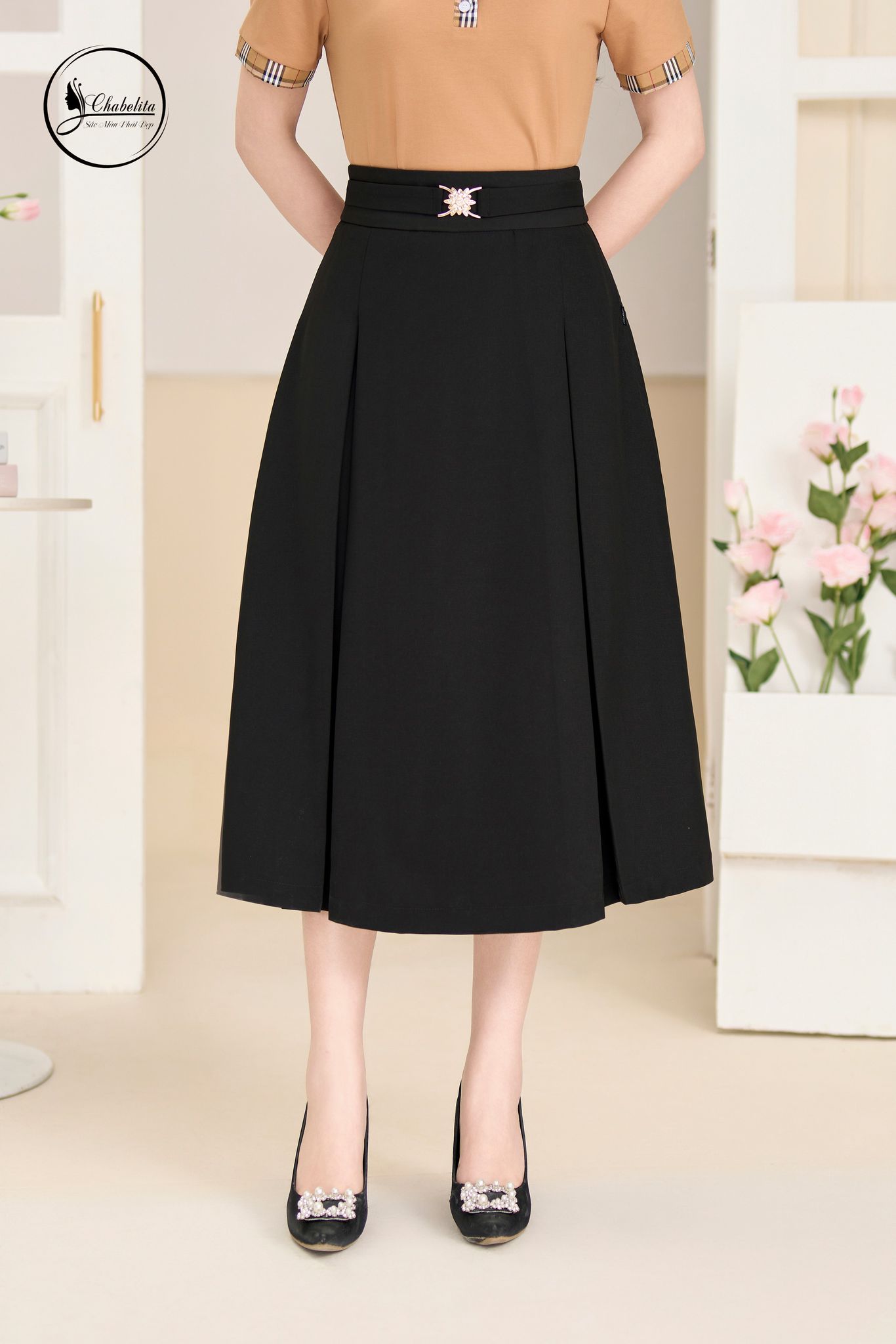 Chân váy dáng A màu đen