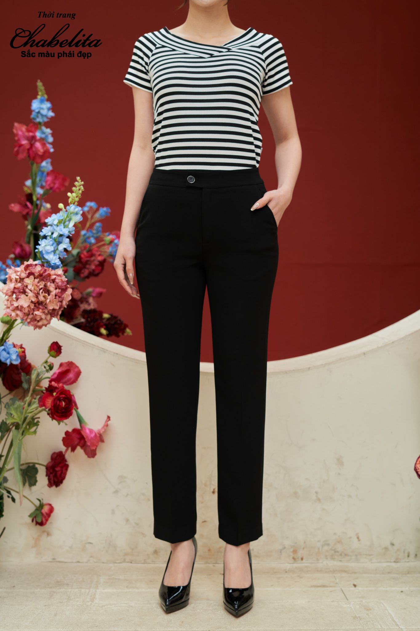 Quần ống đứng màu đen