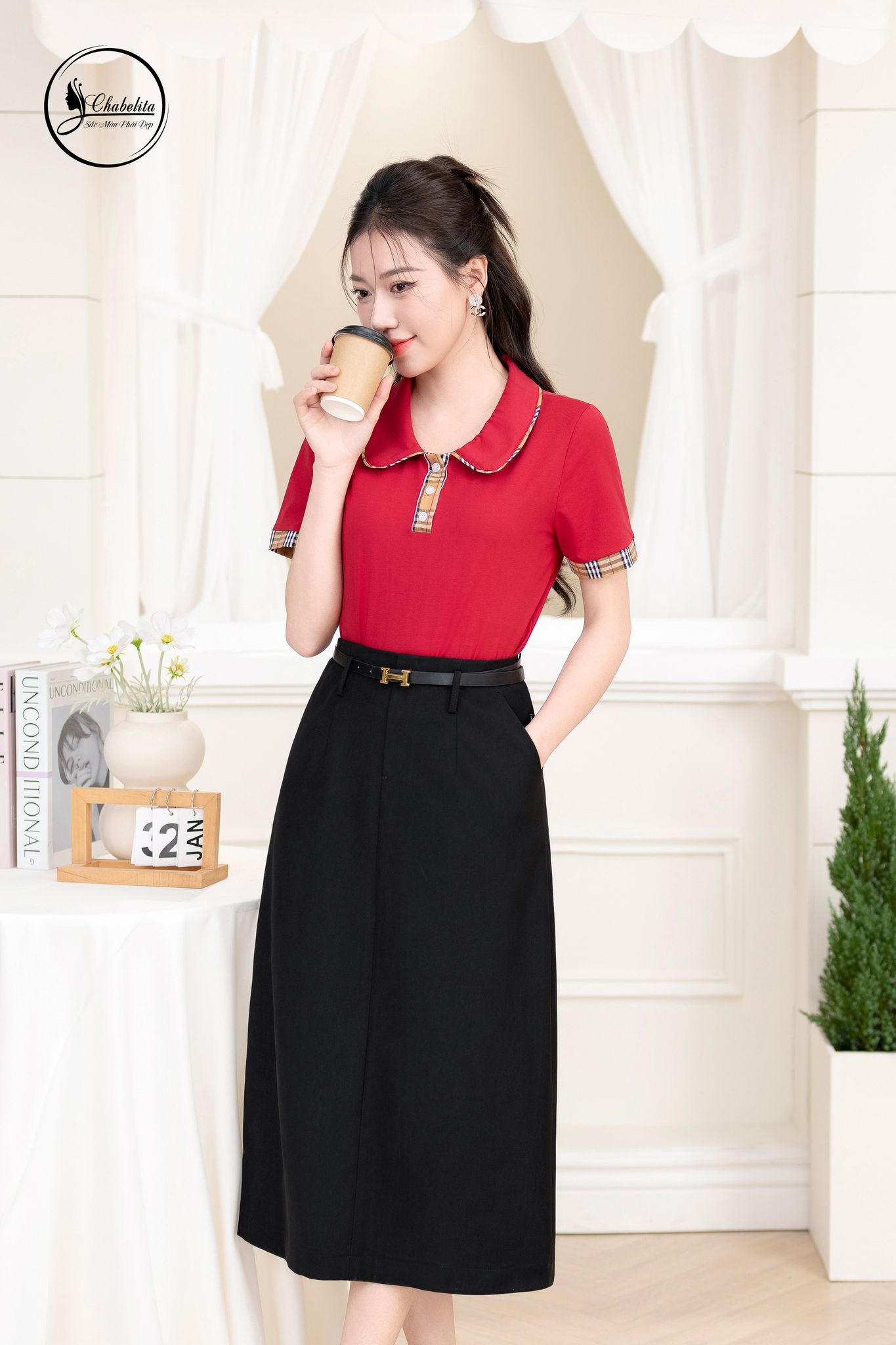 Áo cotton phối cổ tay màu đỏ