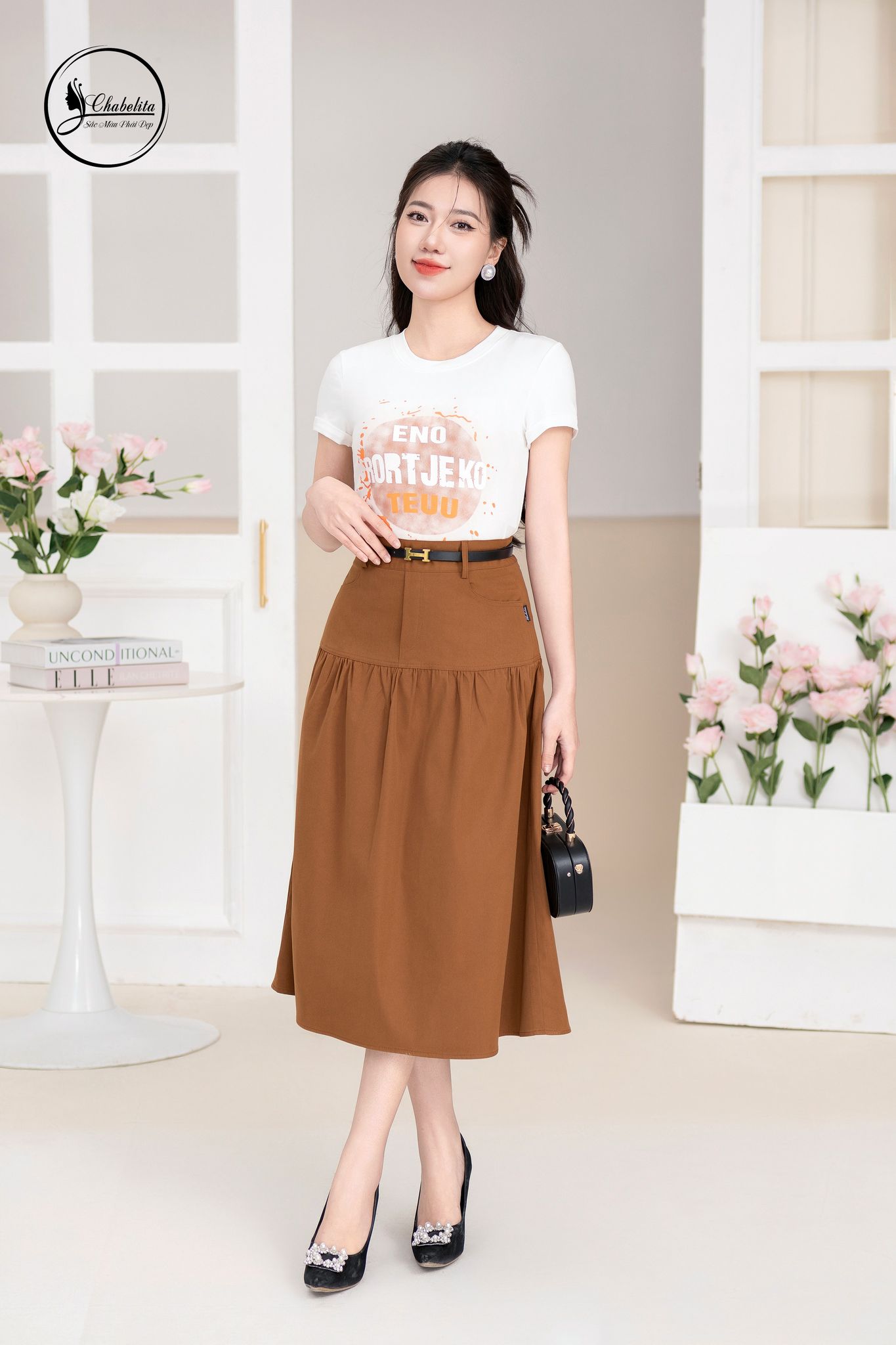 Áo cotton cổ tròn màu trắng