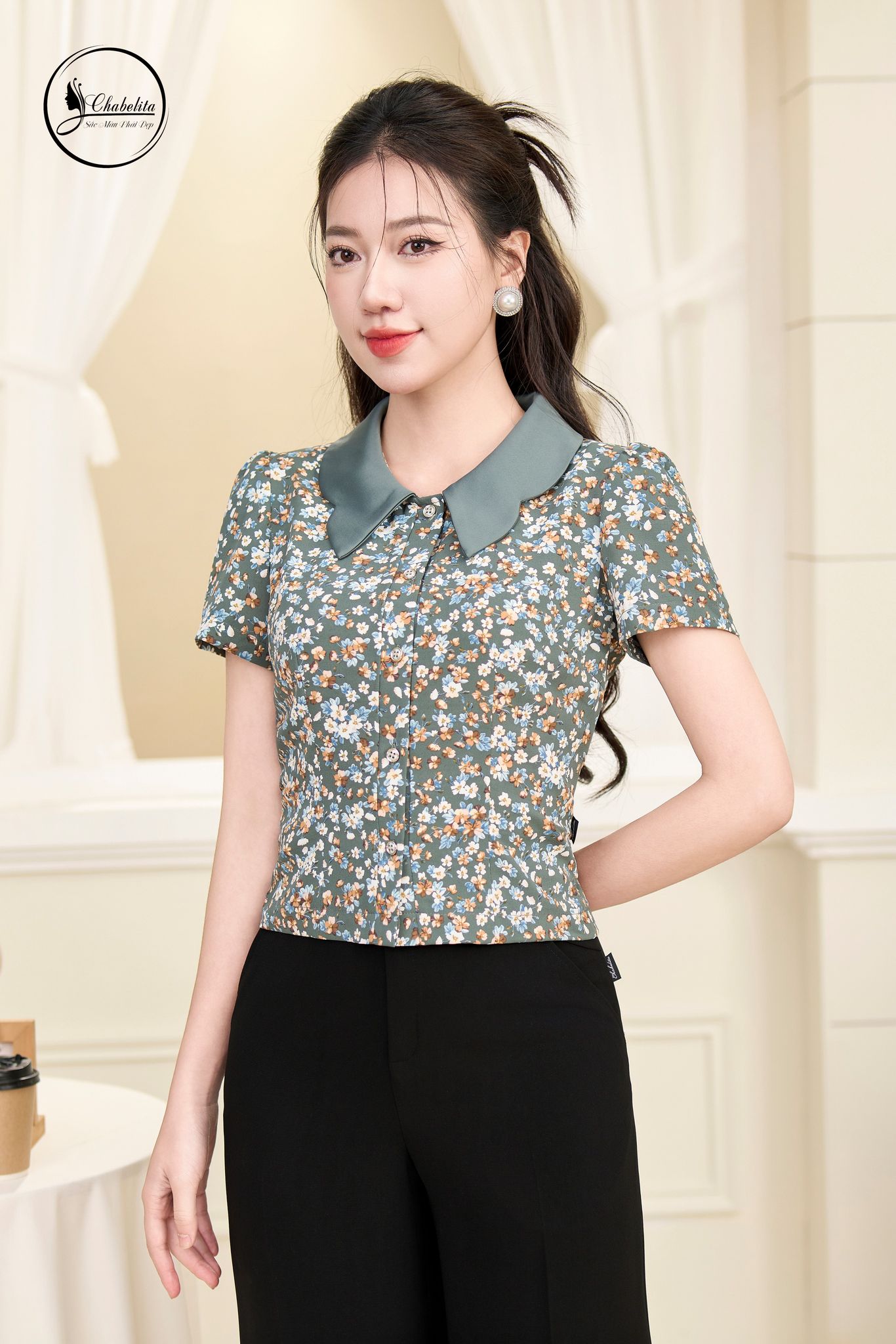 Áo sơ mi hoa phối cổ màu xanh