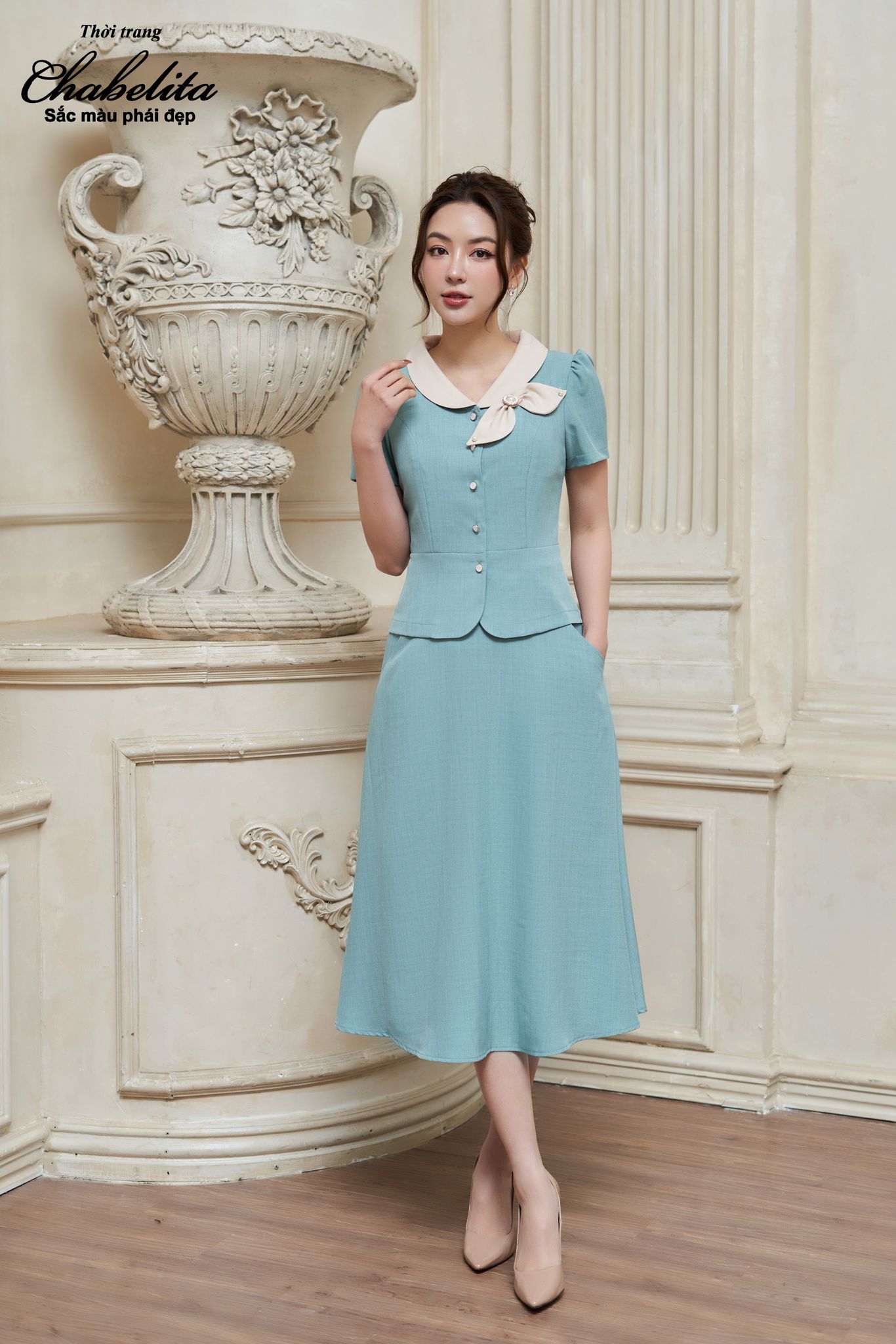 Sét bộ áo phối cổ kèm chân váy màu xanh