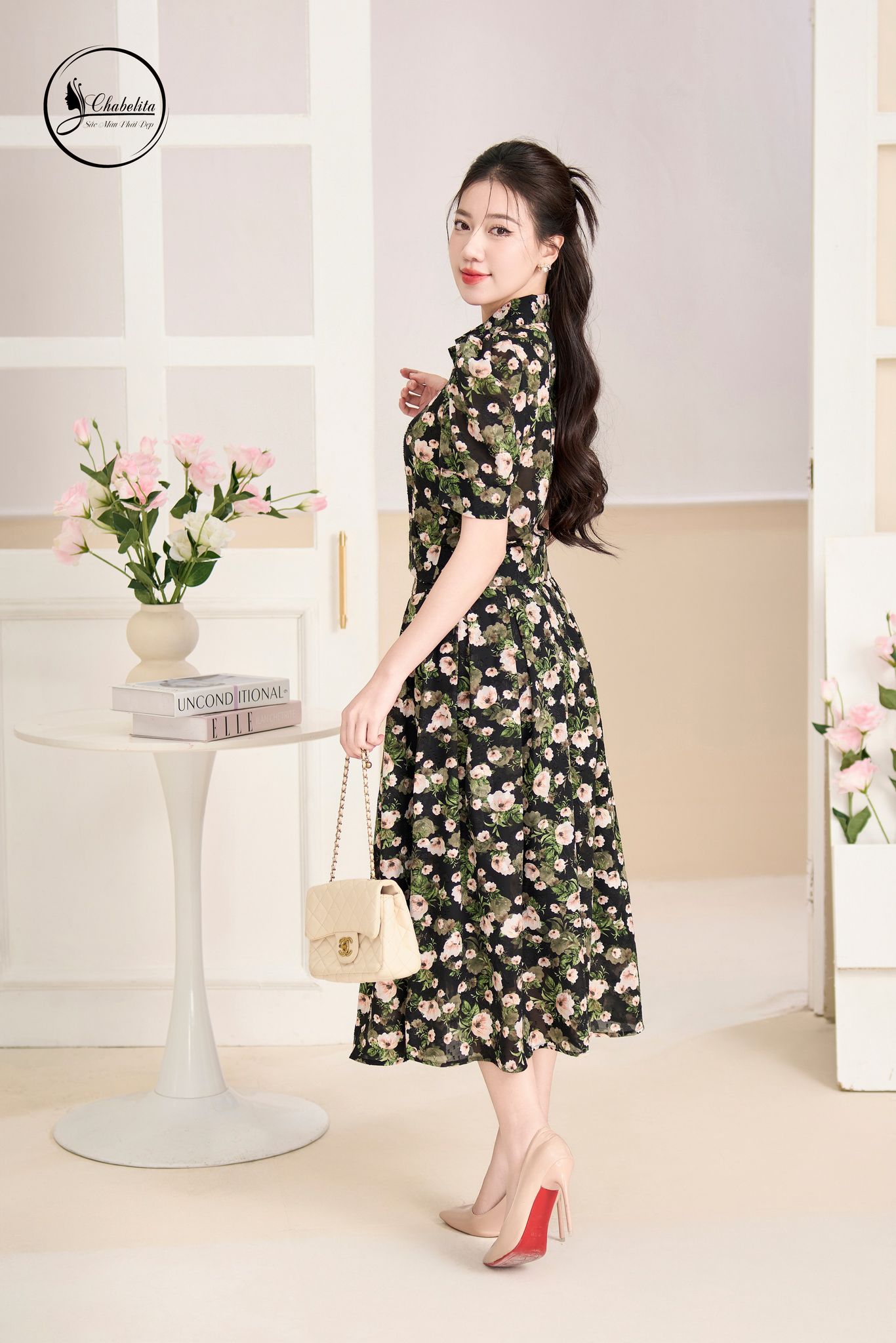 Sét bộ áo hoa kèm chân váy màu đen