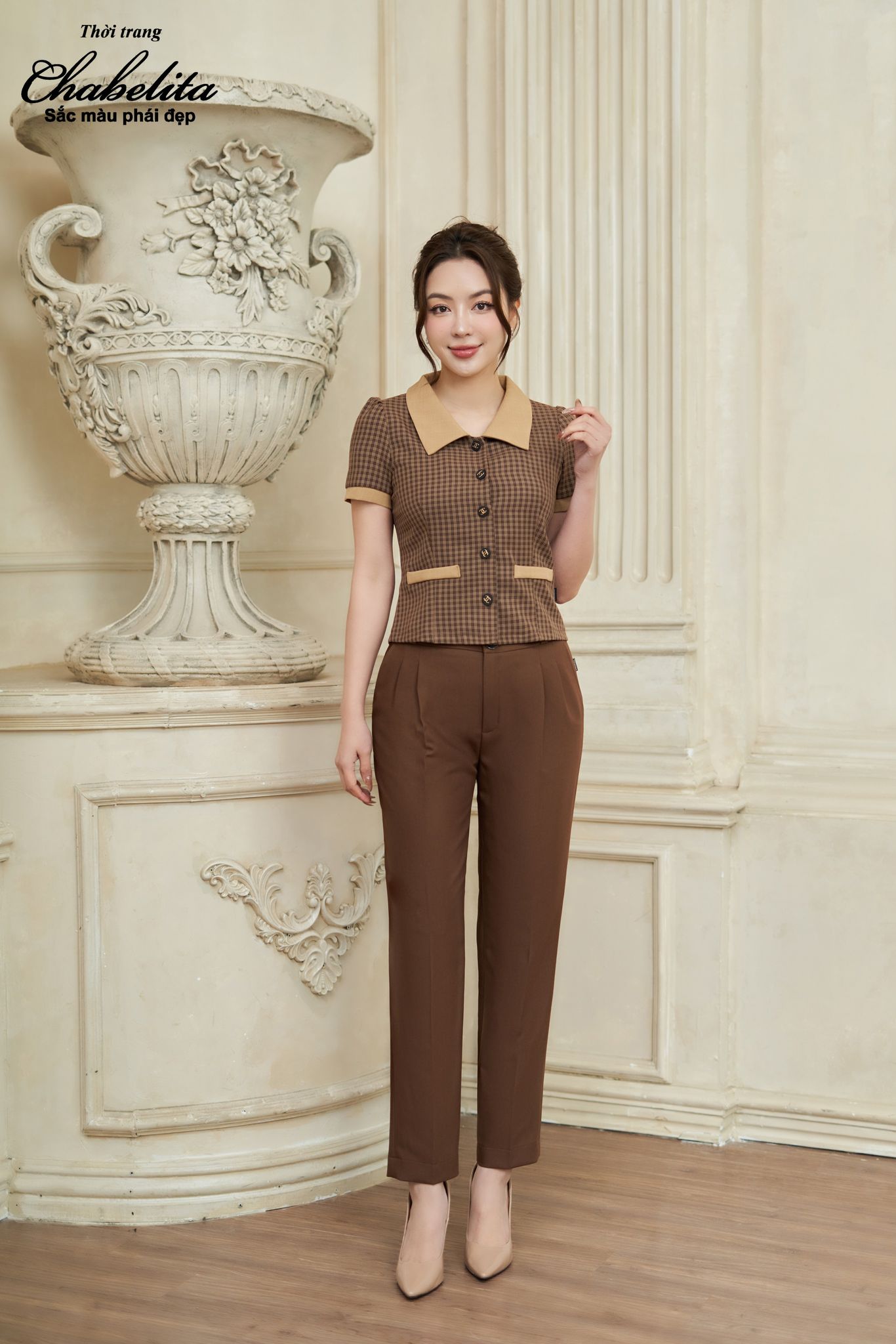 Áo sơ mi phối cổ kẻ nâu