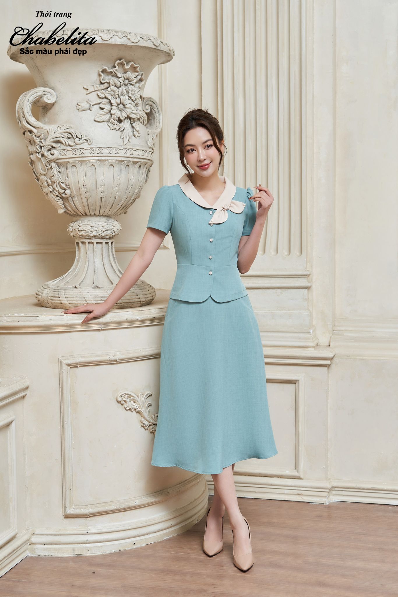 Sét bộ áo phối cổ kèm chân váy màu xanh